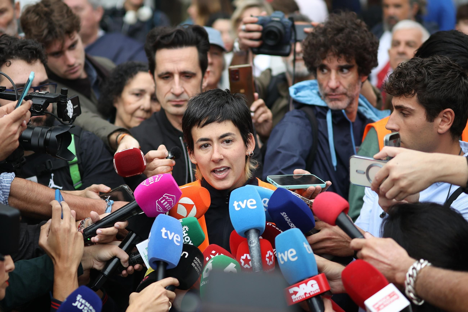 EuropaPress_7814417_portavoz_sindicato_inquilinas_inquilinos_madrid_alicia_rio_atiende_medios
