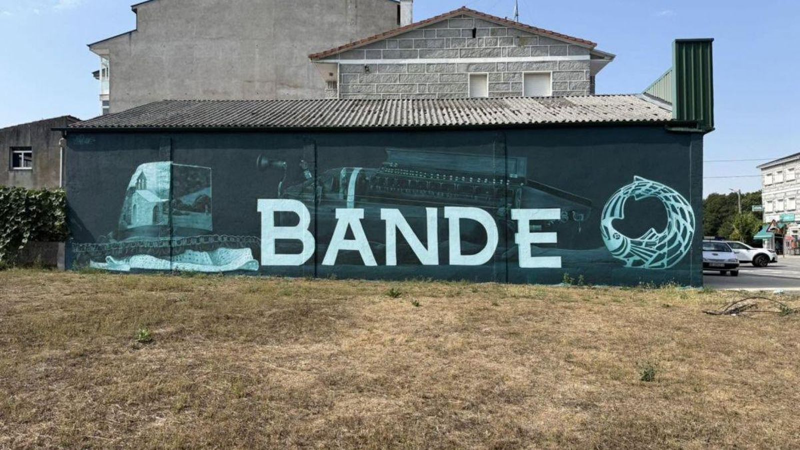 El nuevo mural integra a la perfección distintos elementos del concello.