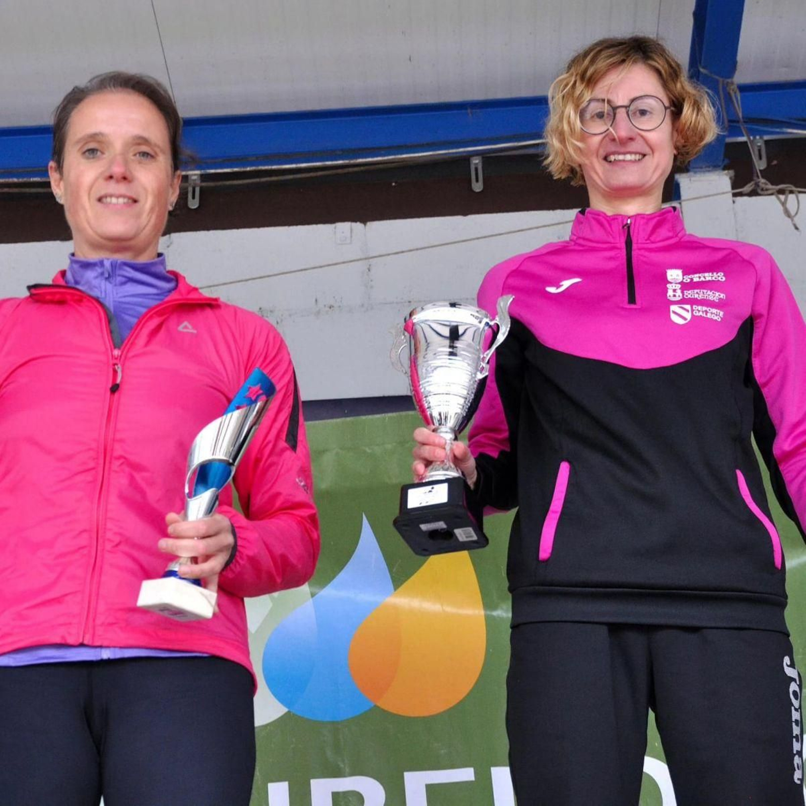 La ganadora femenina Elena Ledo