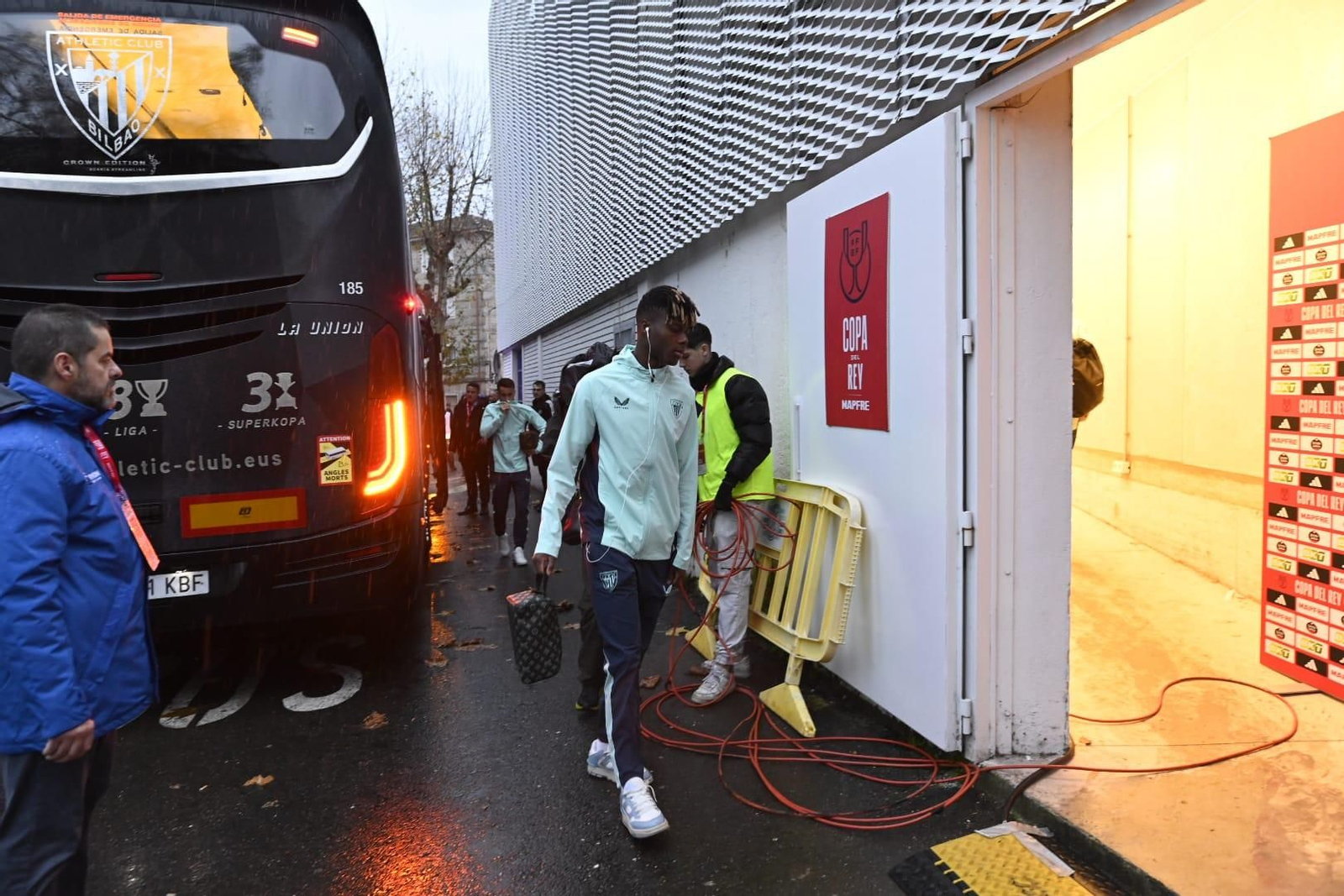 WhatsApp Image 2025-12-18 at 17.39.04 (1).jpeg