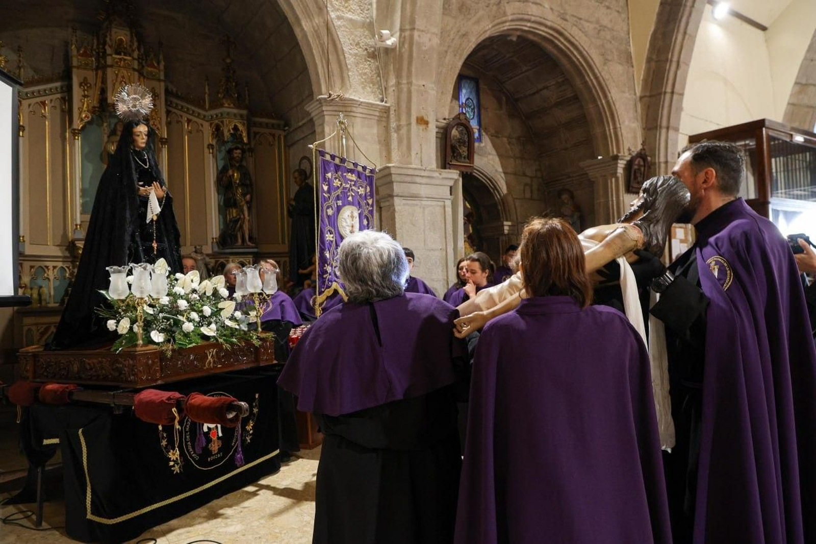 Desenclavo y procesion de la Santo Entierro de Bouzas (15)