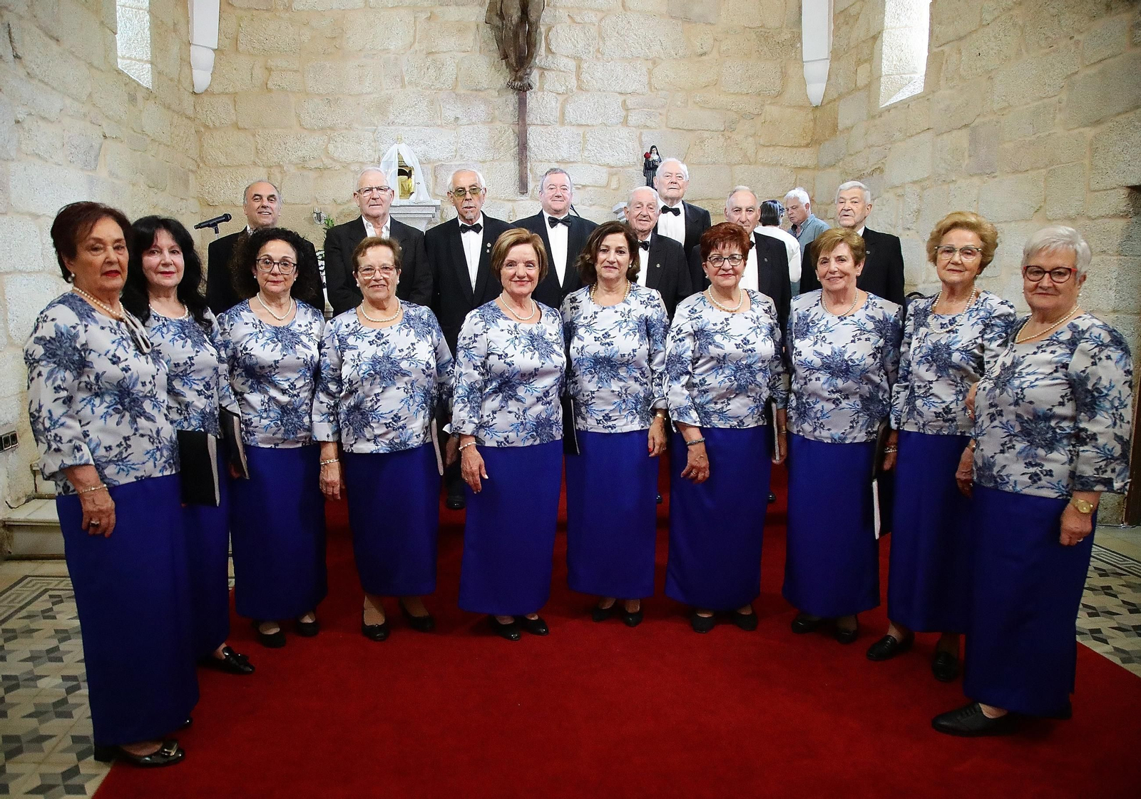 Galería | La Diputación de Ourense celebra a Santa Rita y homenajea a sus empleados que se jubilan