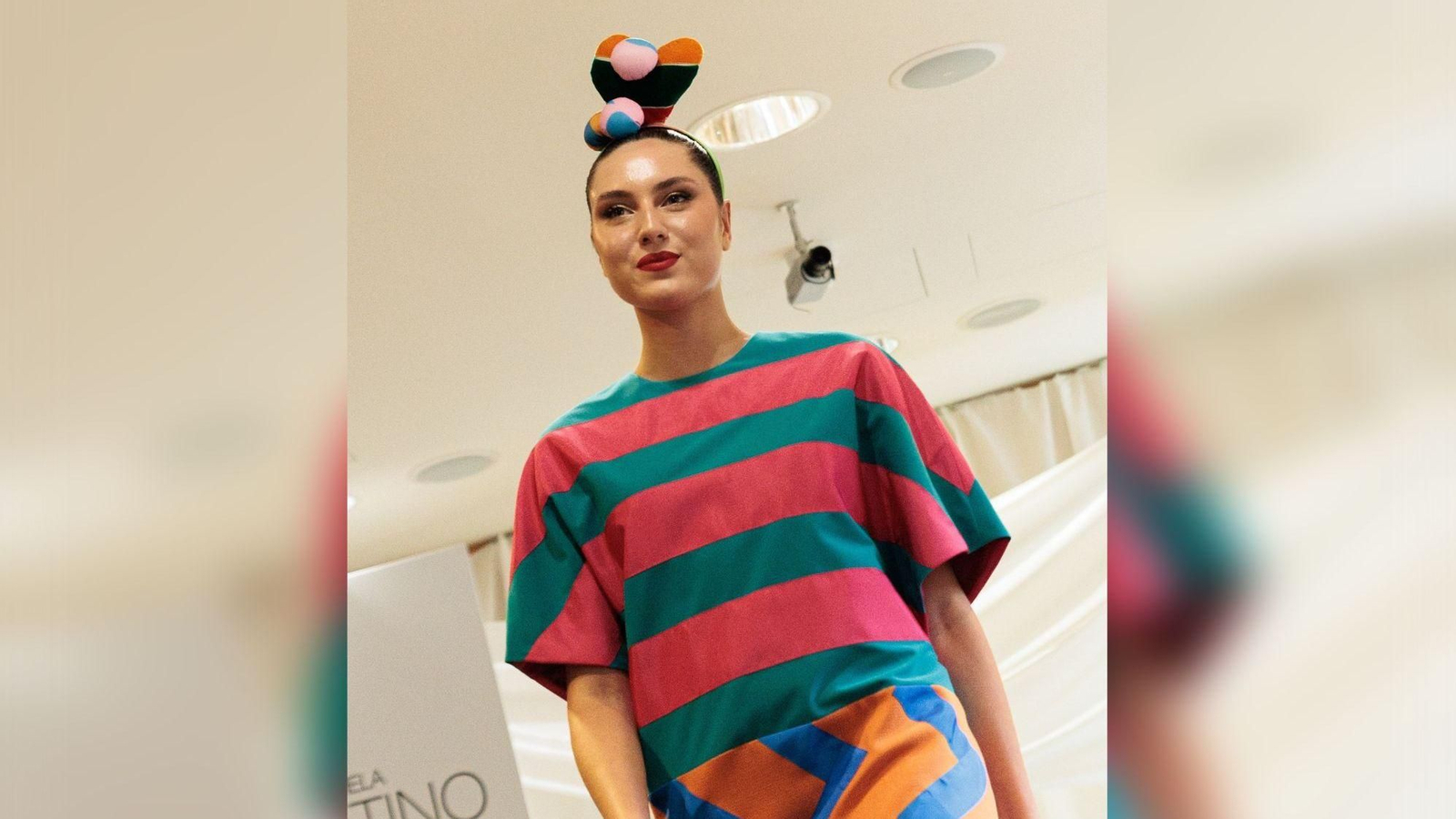 Noa Ropri, desfilando en la reciente Madrid Fashion Week Latam para Ágatha Ruiz de la Prada.