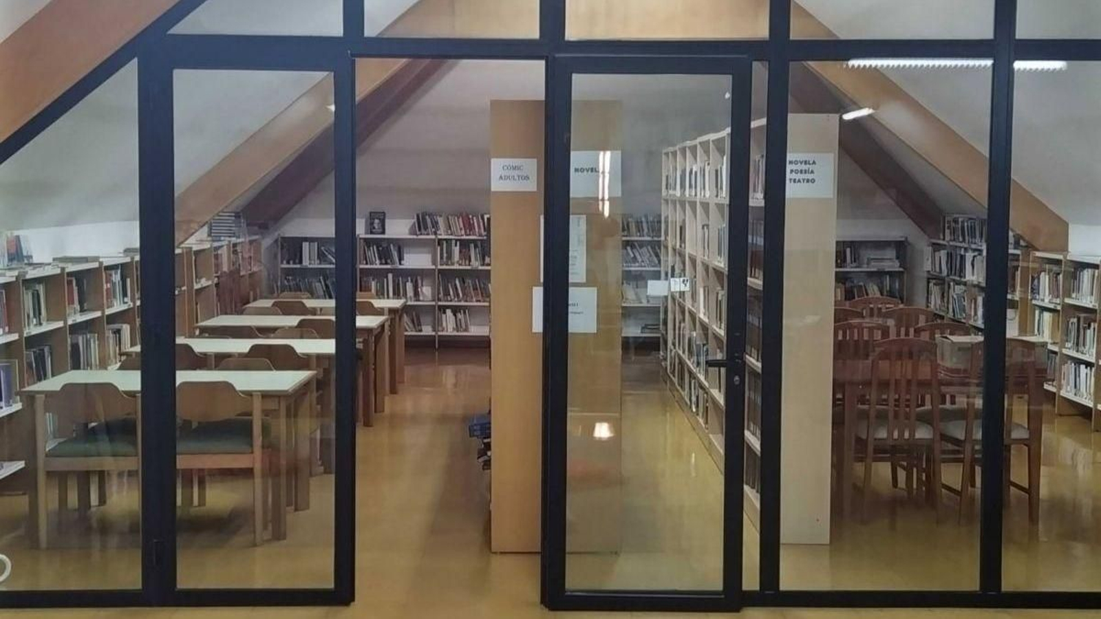 La Biblioteca ocupa 145 metros cuadrados en el edificio del Centro Cultural de A Guarda.