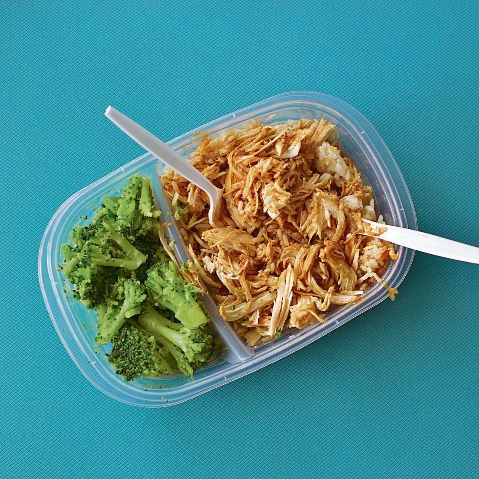 Tupper de comida.
