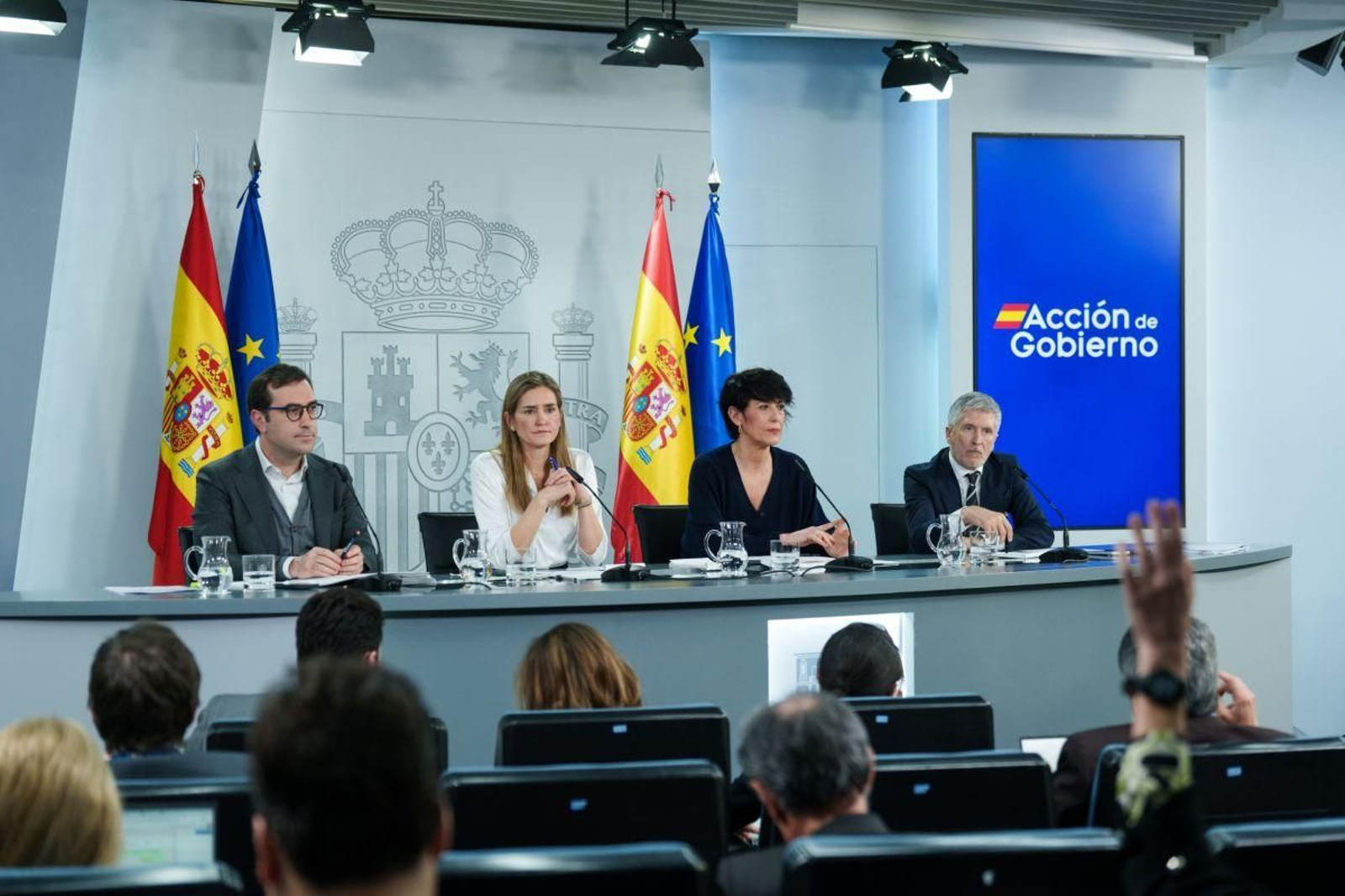 Carlos Cuerpo, Sara Aagesen, Elma Saiz y Fernando Grande-Marlaska, en una rueda de prensa.