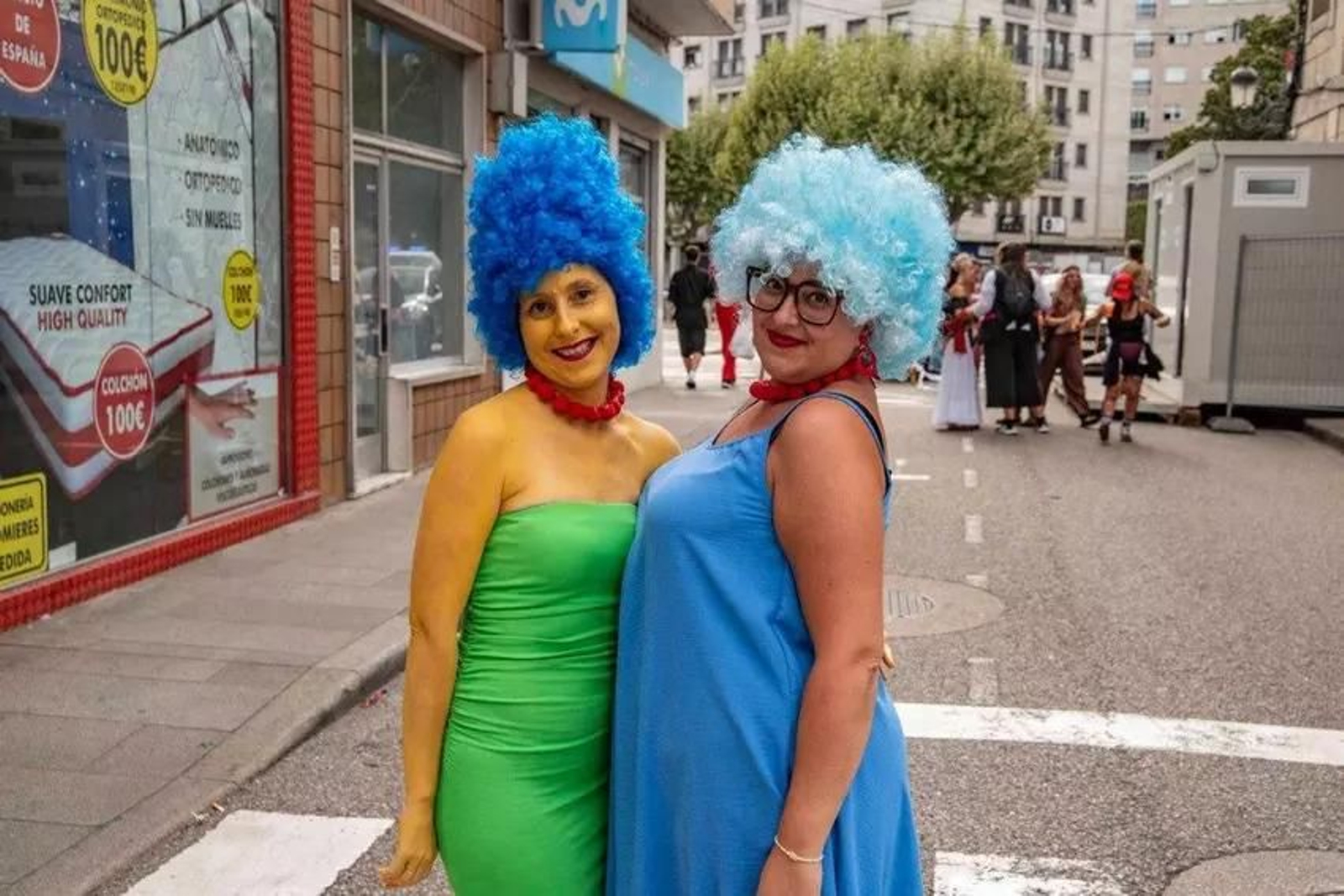As irmás dos Simpsons no Entroido de Verán de Redondela