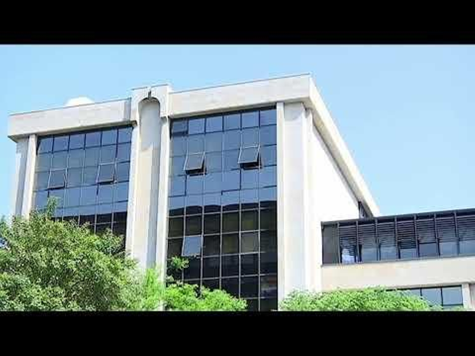 Ya solo quedan 94 plazas disponibles en carreras del Campus de Ourense 27.09.23