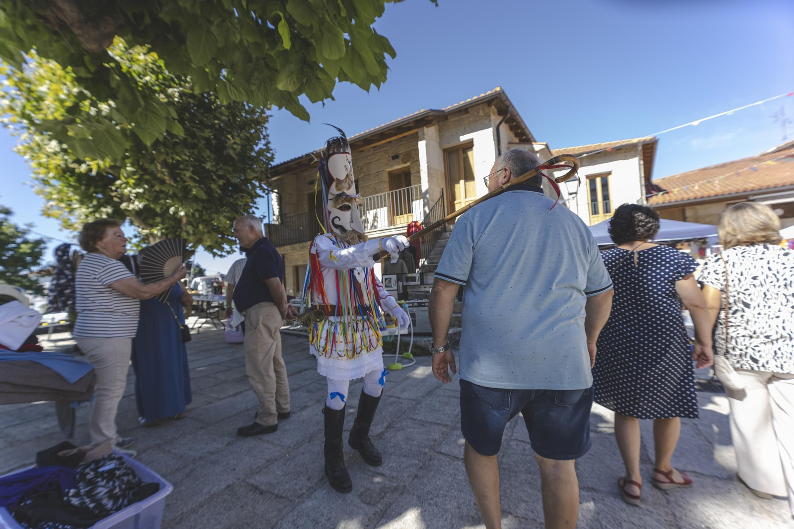 Galería | Entroido en pleno mes de setembro nas rúas de Esgos