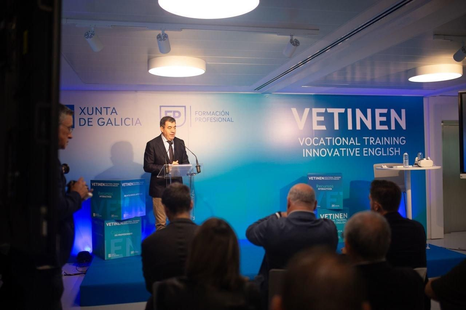 Román Rodríguez en la presentación de la primera herramienta de IA, este jueves. Foto: Sandra Iglesias