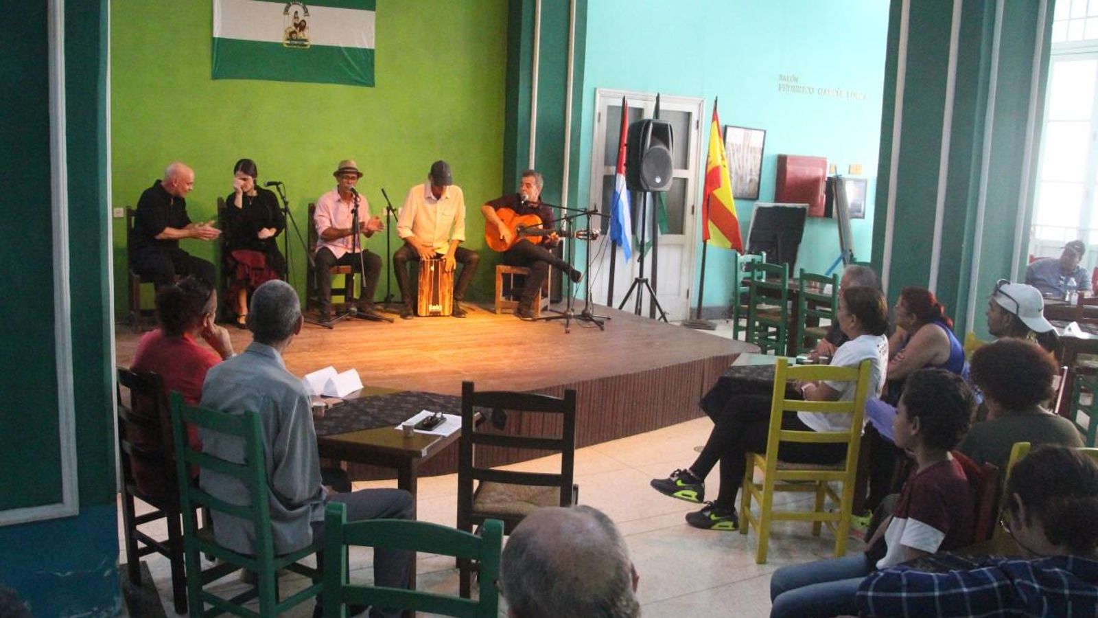 Grupo Nivarna Flamenco actuando
