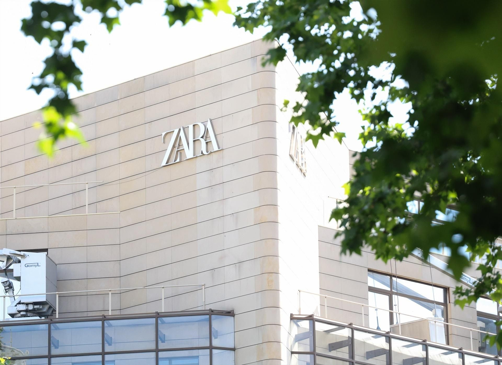 Fachada de una tienda de Zara en Madrid