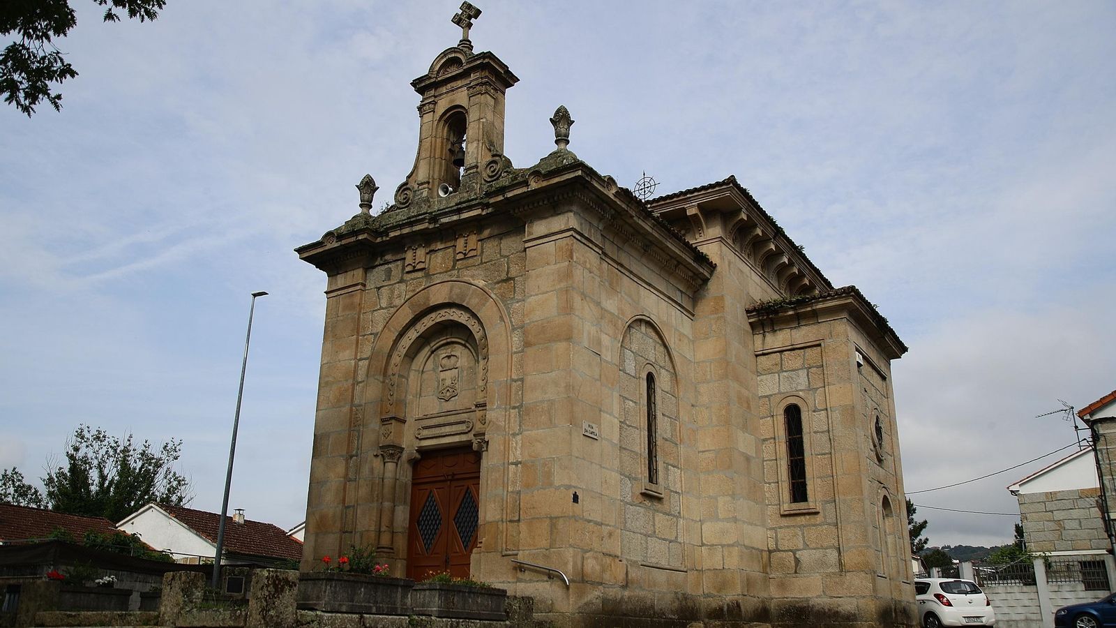 Capilla de San Lázaro en el barrio O Peliquín