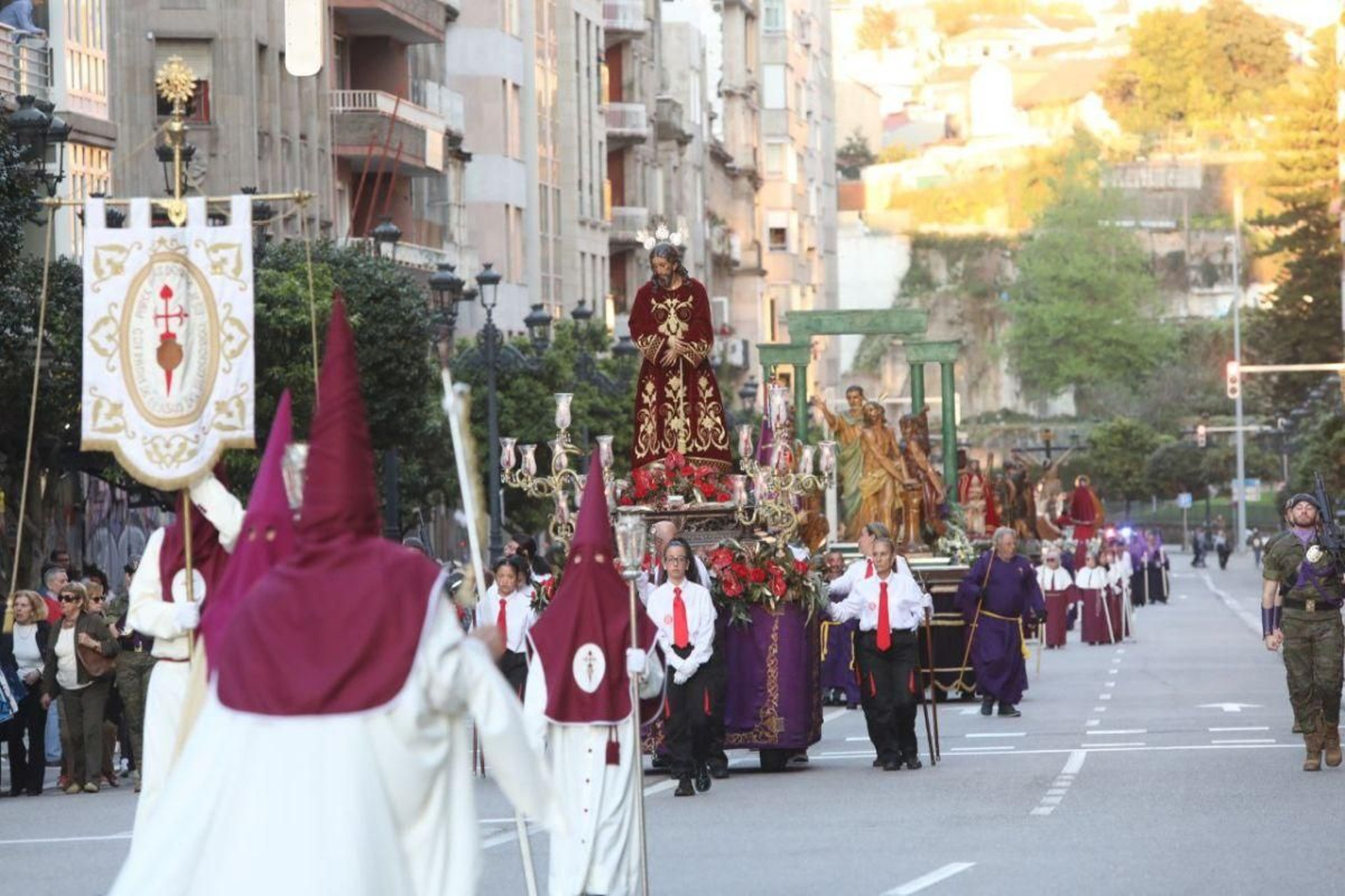 La Procesión del Silencio recorrió el centro de la ciudad.