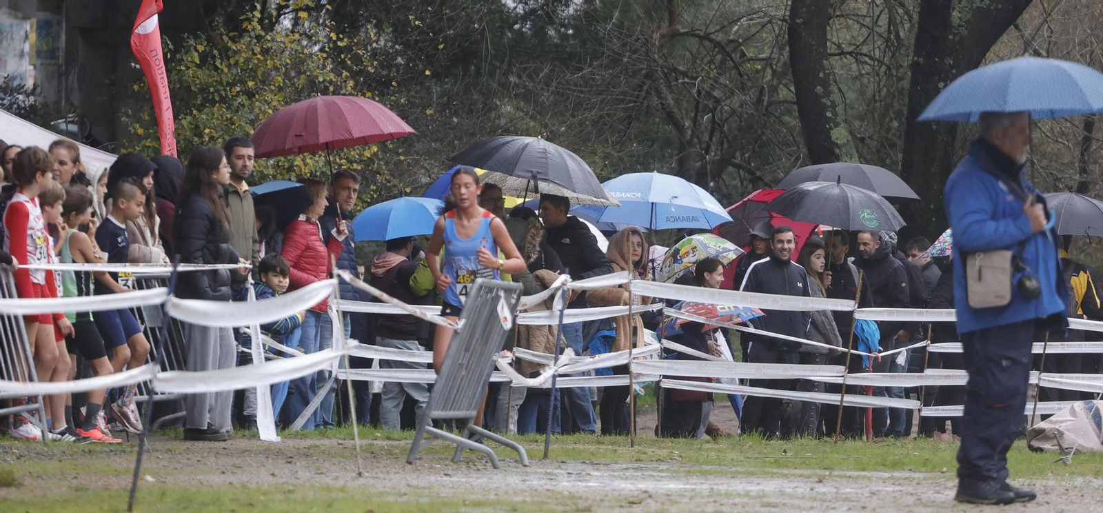 Galería | Pequeños y mayores se divierten en el Cross Belarmino Alonso