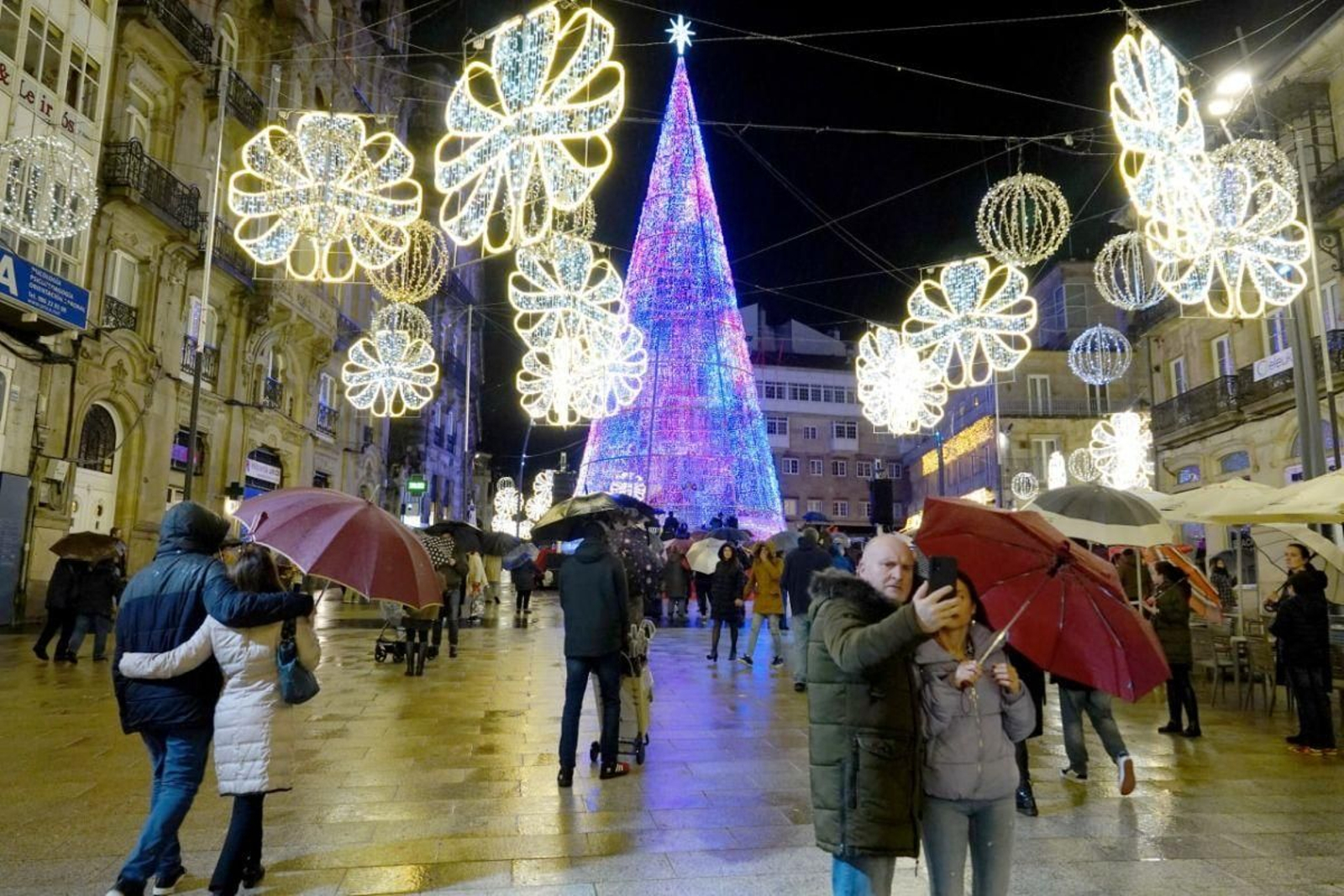 Gran afluencia a las luces, ayer.
