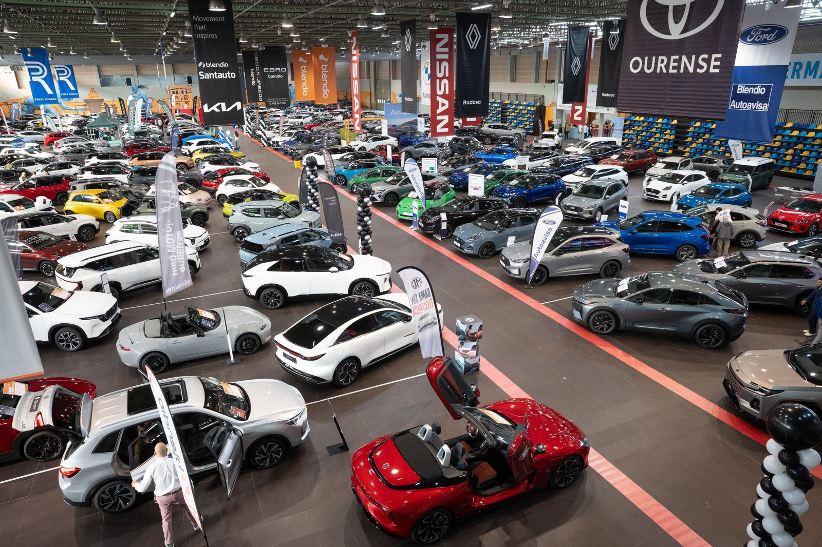 Galería | Novedades, diseño y tecnología en el Salón del Automóvil vehículo nuevo de Ourense