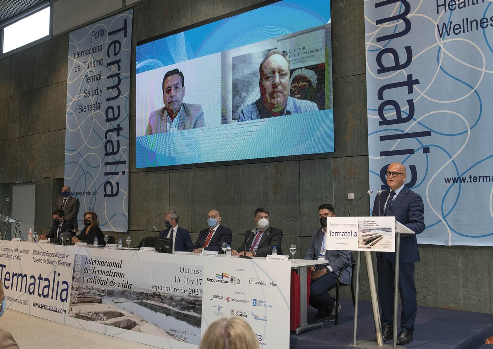 Manuel Baltar, presidente de la Diputación, interviene durante la presentación del congreso. (FOTO: XESÚS FARIÑAS)