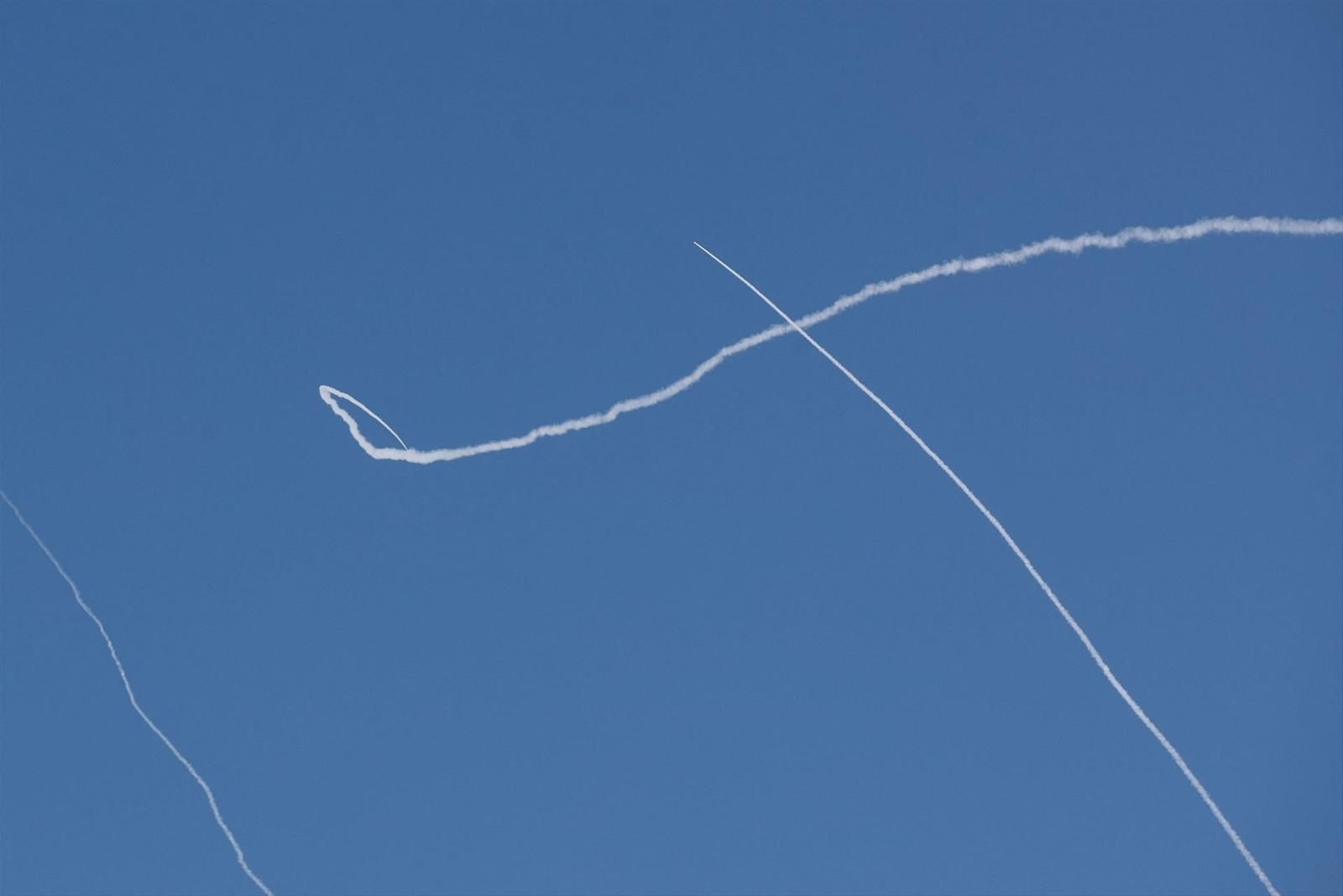 El rastro de un misil de Irán.