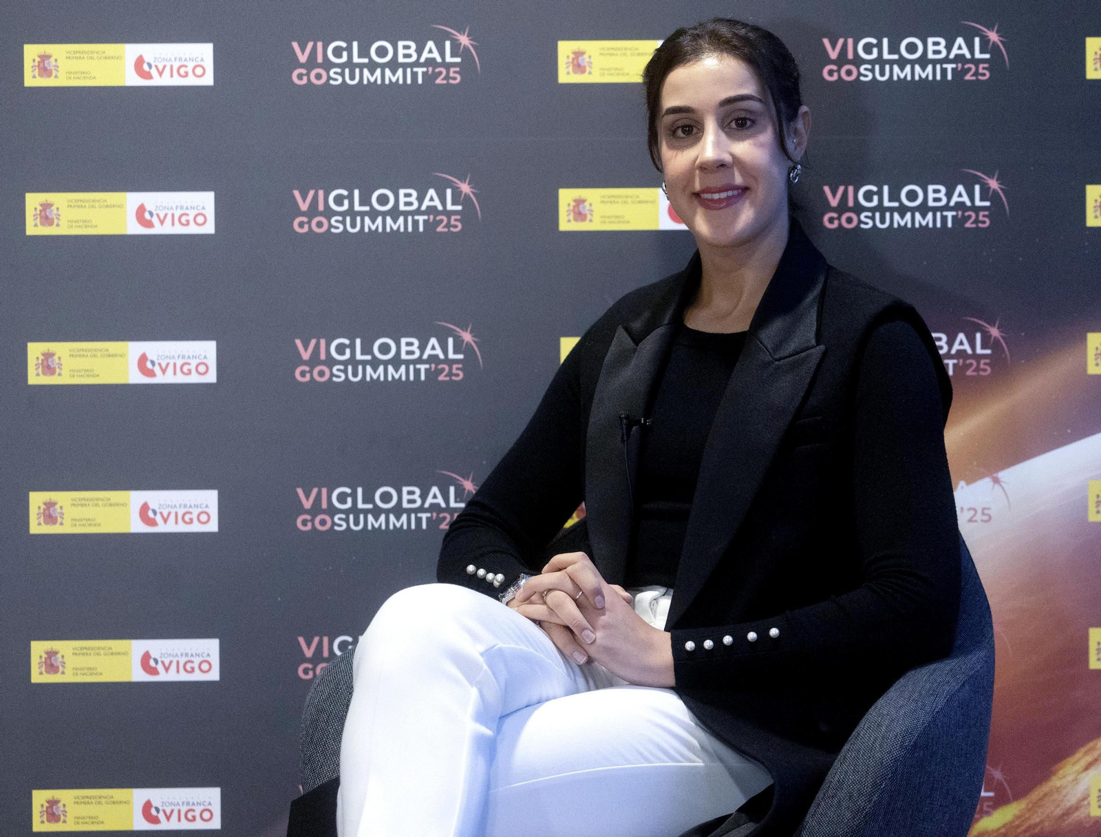 La deportista onubense posa en el interior del auditorio Mar de Vigo, justo antes de pronunciar su conferencia en el Vigo Global Summit.