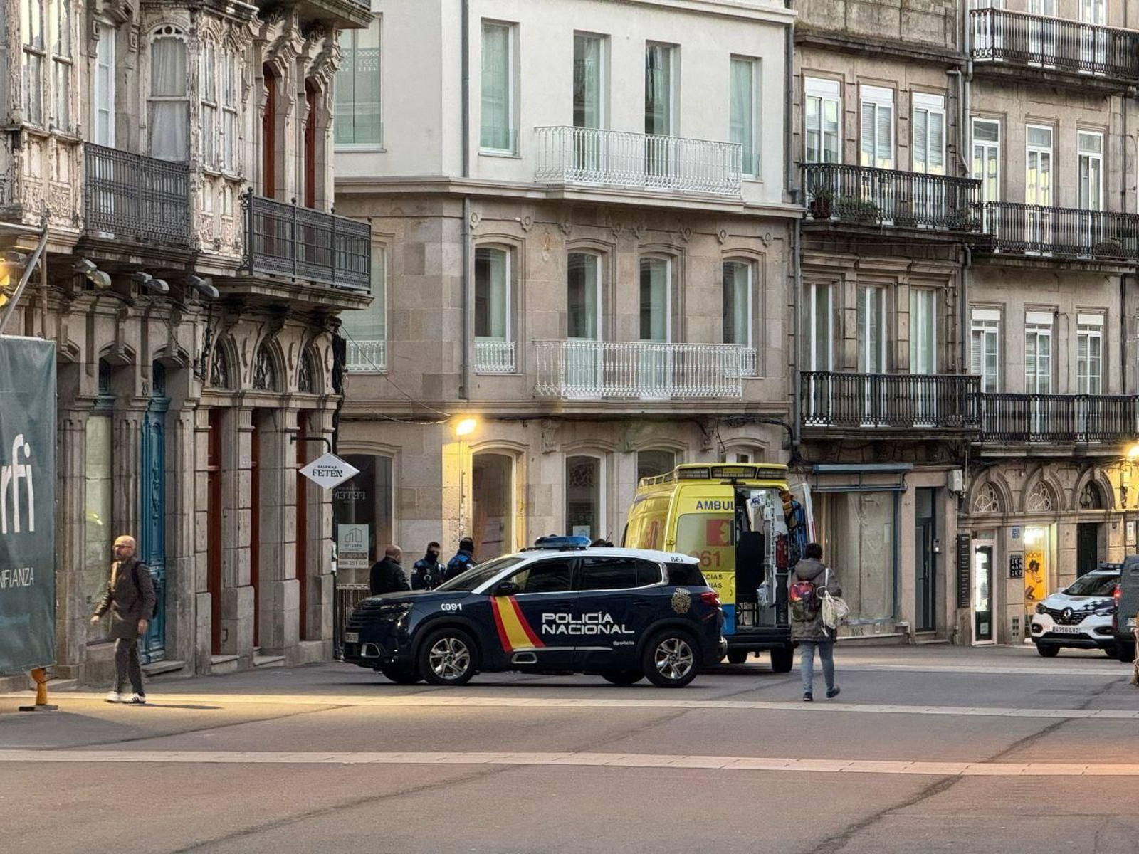 Muere una mujer en plena calle en Vigo.