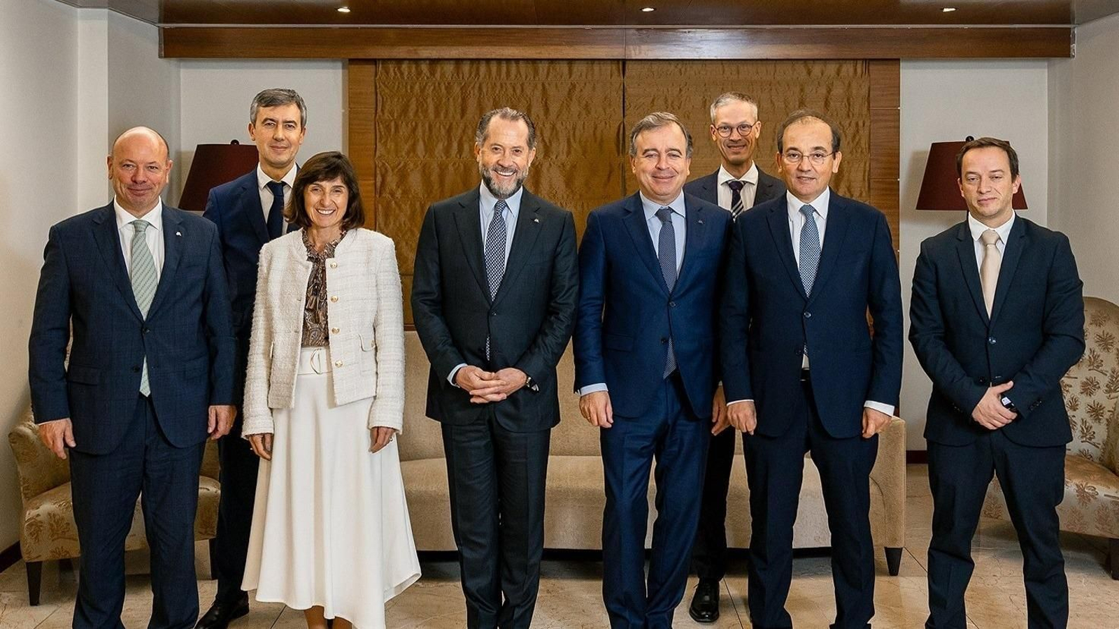 Abanca compra EuroBic.