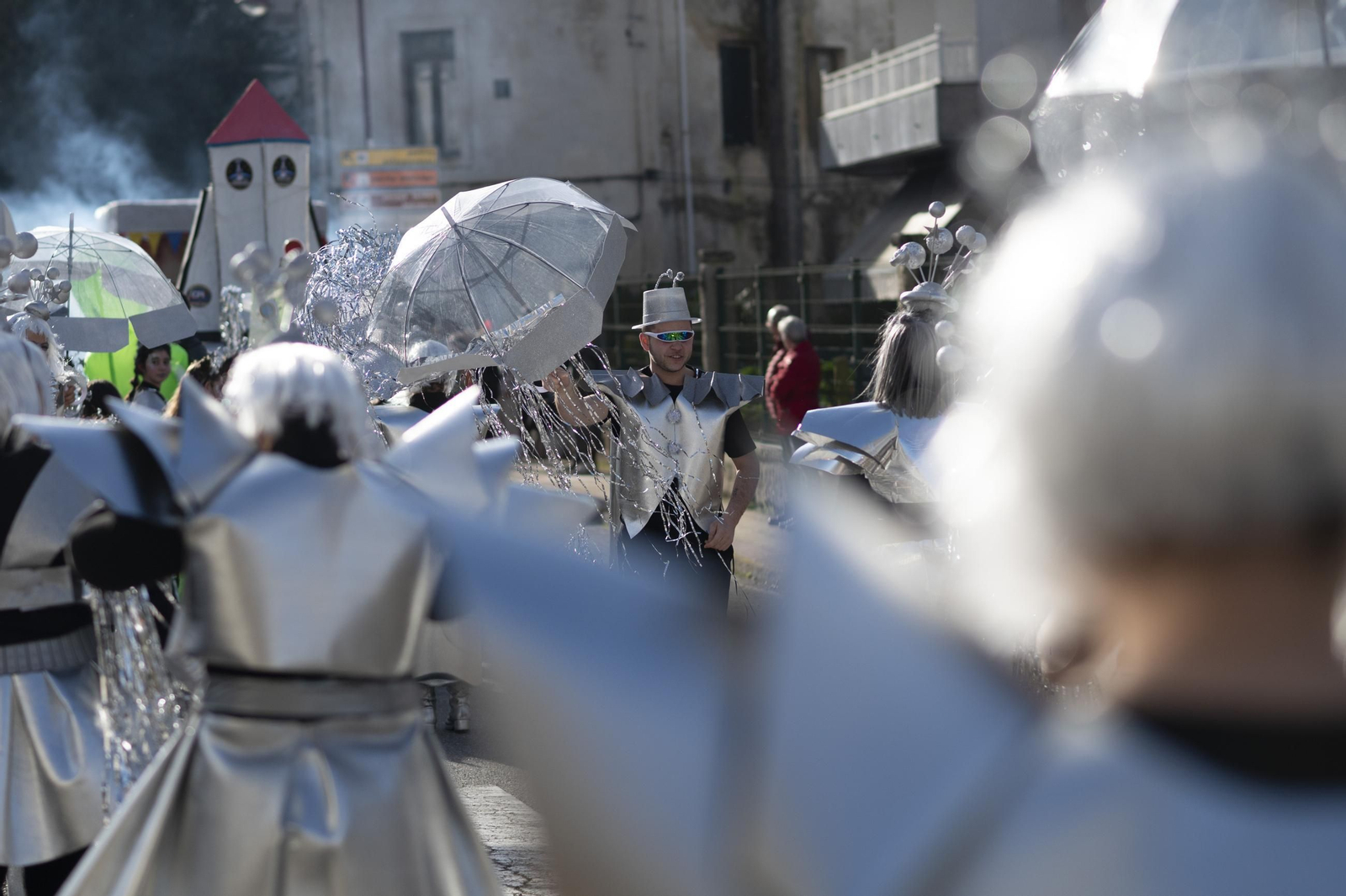 Galería | O Zamaruco dixo adeus ao Entroido en Cortegada o Entroido coas súas comparsas