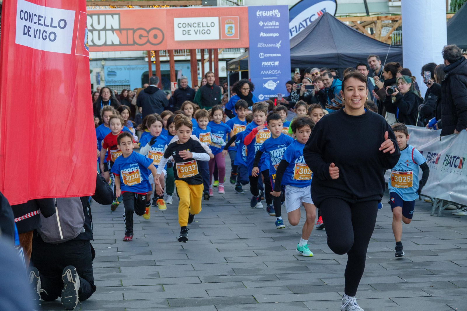 Galería | La carrera popular Érguete e Corre de Vigo bate récord de participación