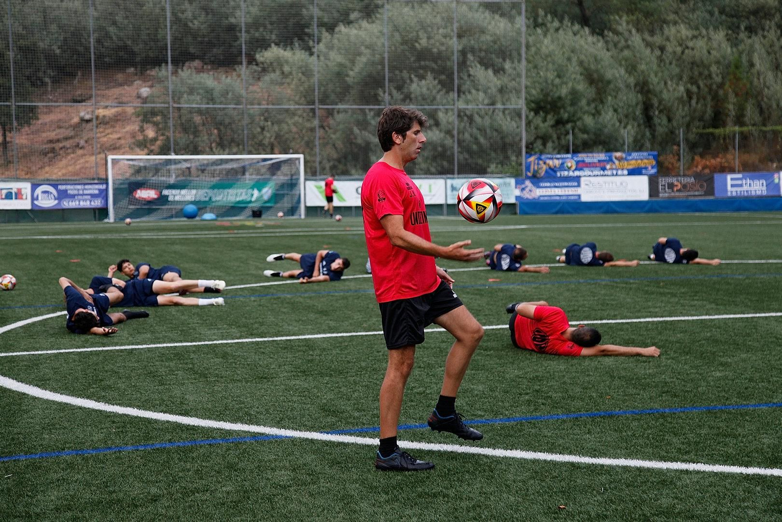 El Barbadás, ya a los mandos de Juanjo Vilachá, arrancó su pretemporada en Os Carrís. (Foto: Miguel Ángel)