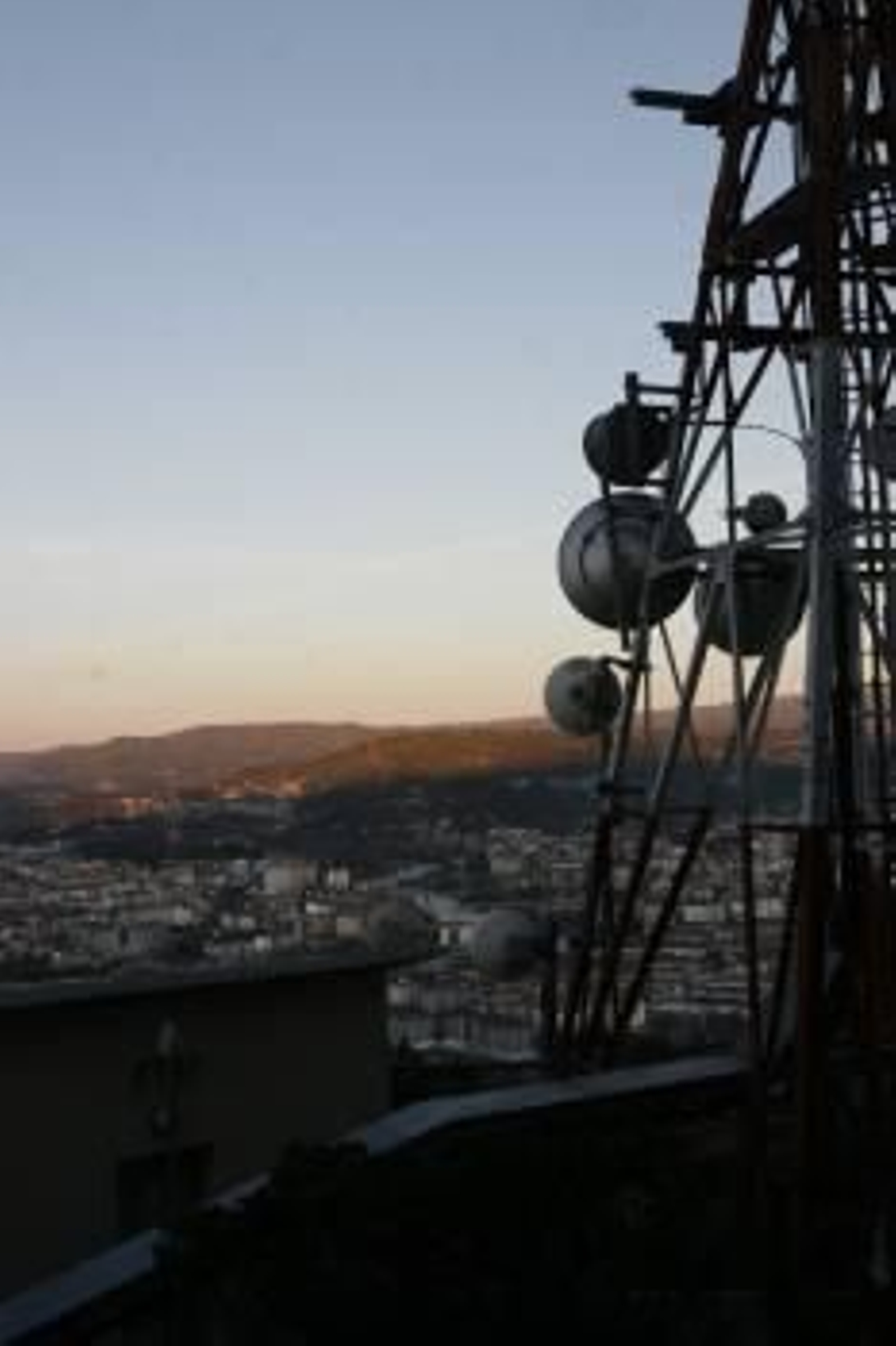 Antena repetidora del Seminario. (Foto: MIGUEL ÁNGEL)