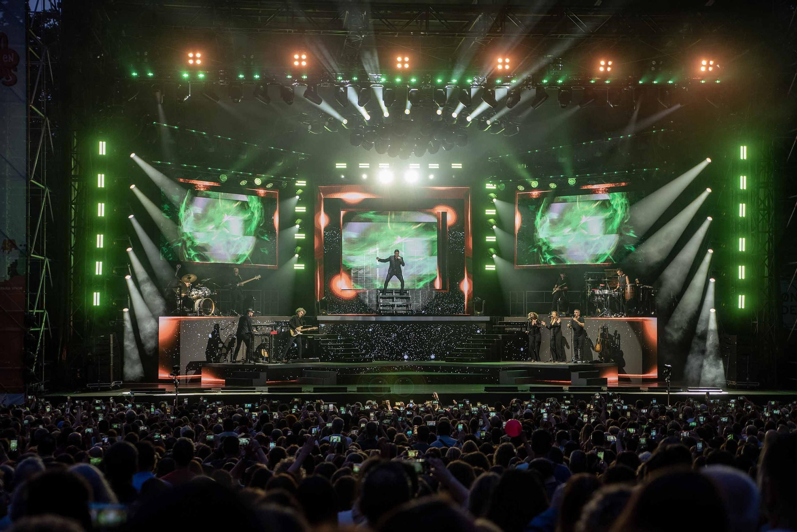 Galería | Chayanne pone a bailar a un abarrotado Castrelos