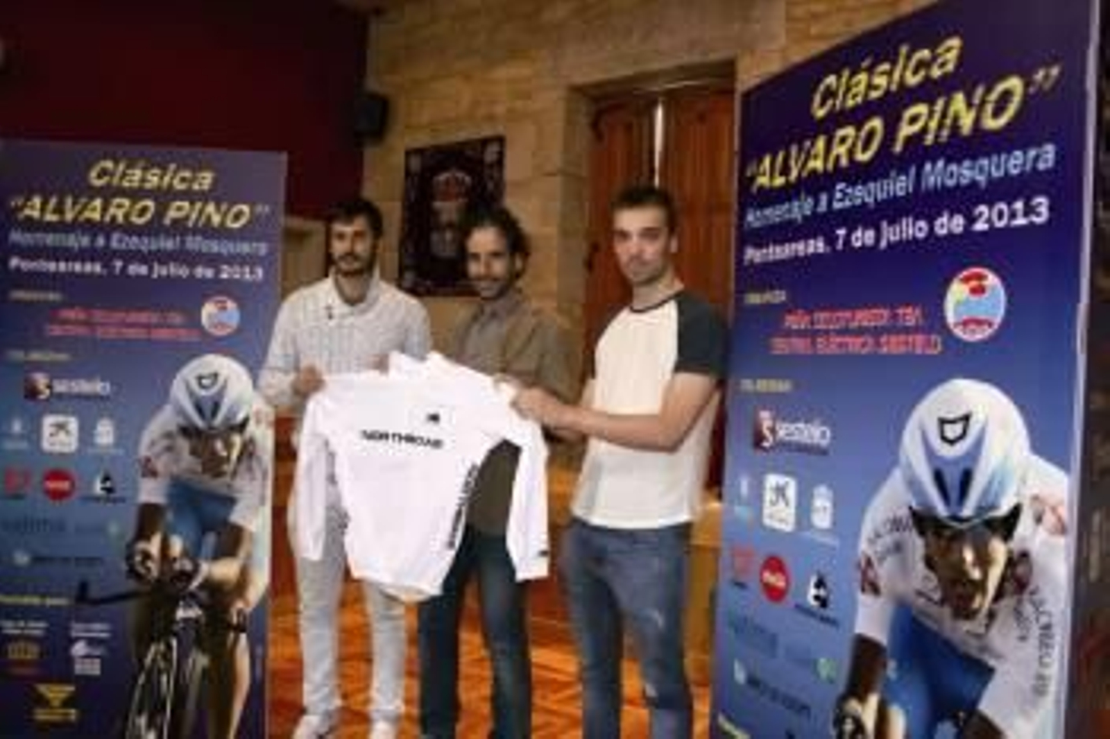 Ex ciclista y persona solidaria, Ezequiel Mosquera se suma a la iniciativa 'Pedaladas solidarias'.