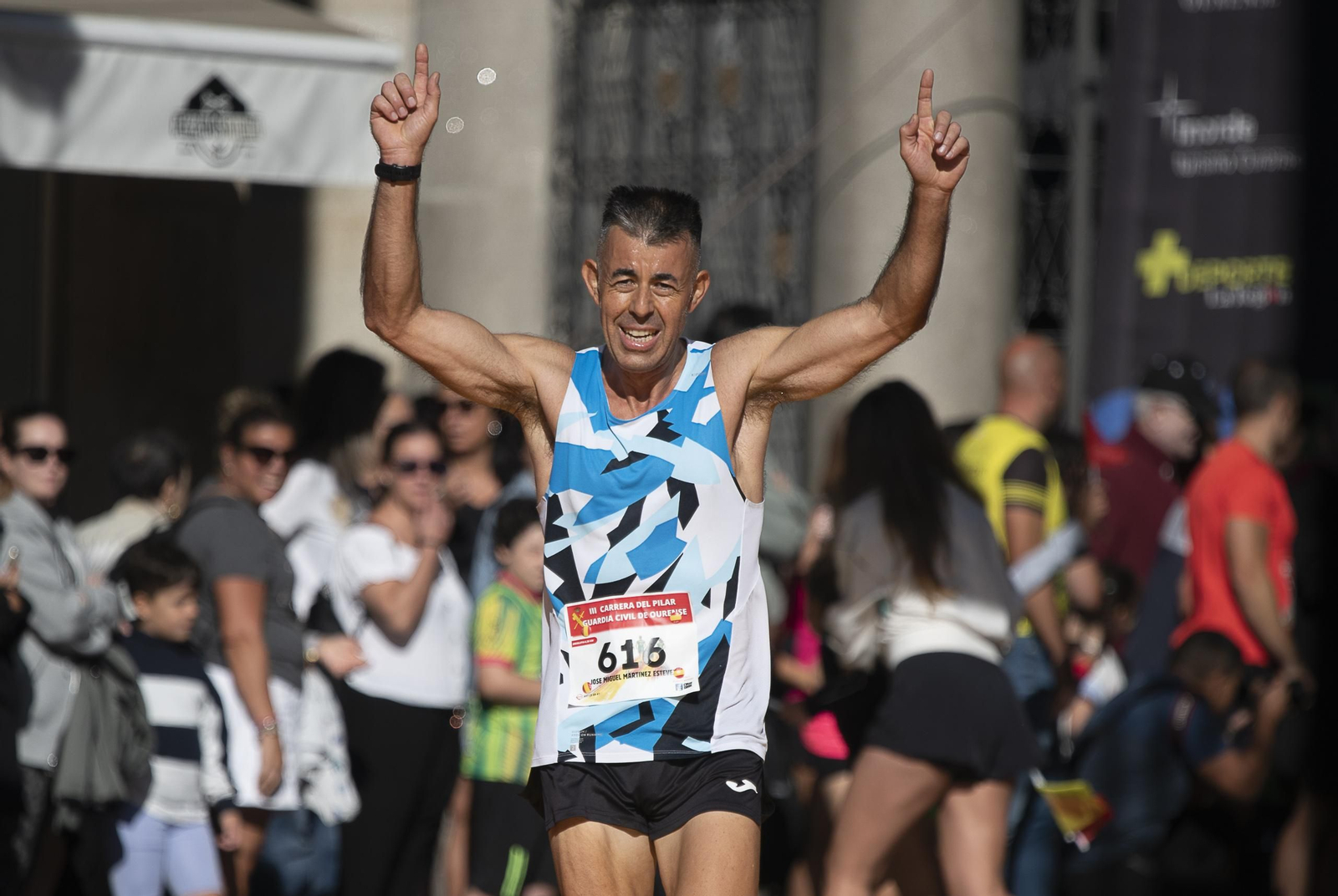 Galería | Ourense disfruta de la Carrera de la Guardía Civil un año más