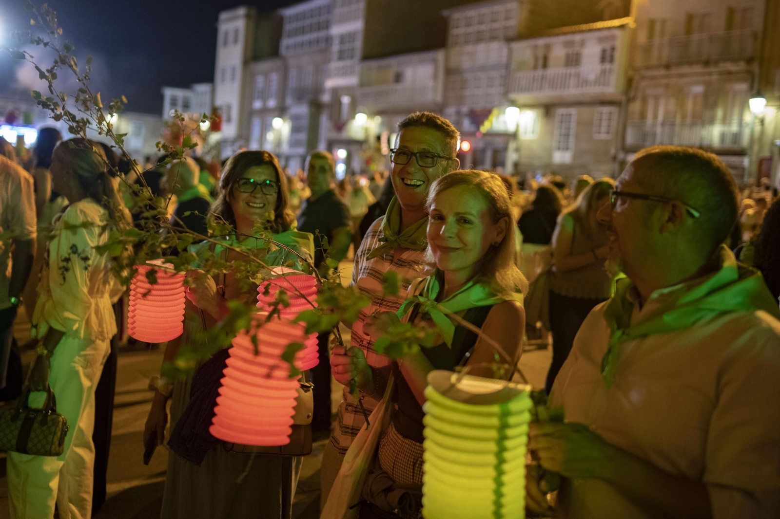 Galería | Celanova vuelve a disfrutar bajo la luz de los faroles durante A Ramallosa