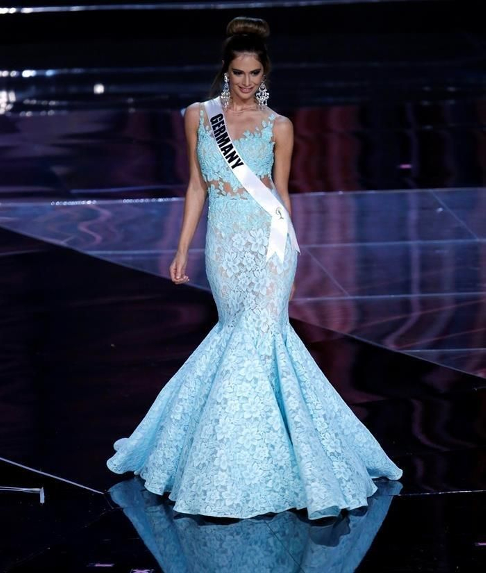 La candidata alemana a Miss Universo Johanna Acs