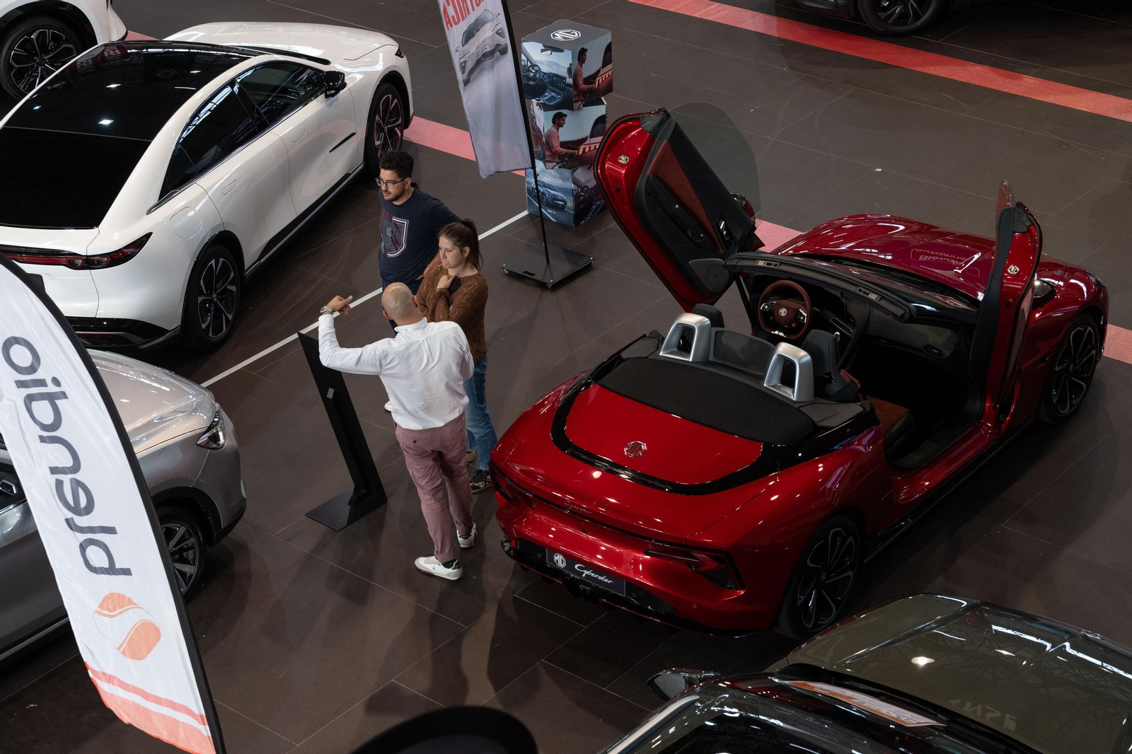 Galería | Novedades, diseño y tecnología en el Salón del Automóvil vehículo nuevo de Ourense