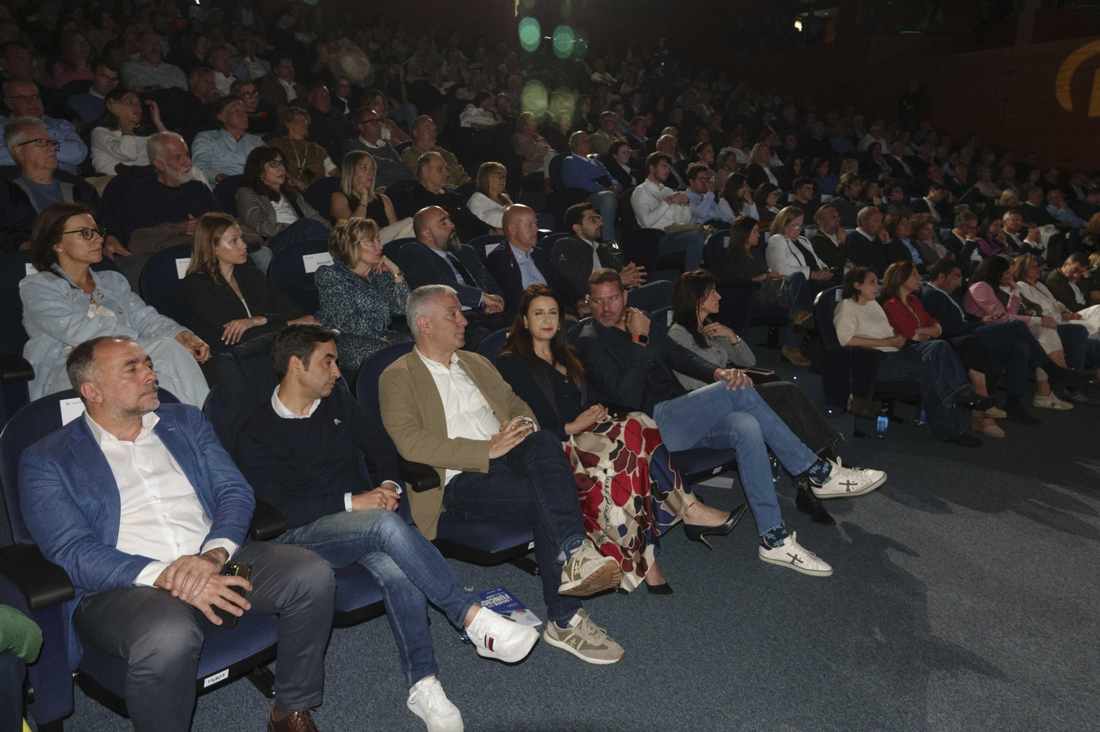 Galería | Rueda lidera el acto del PPdeG en Vigo y hace balance del mandato