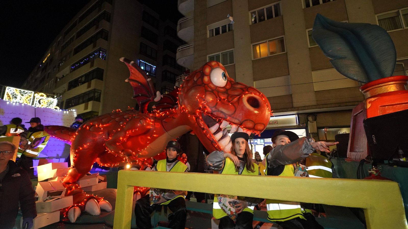 Galería | La Cabalgata de Reyes llena la ciudad de magia