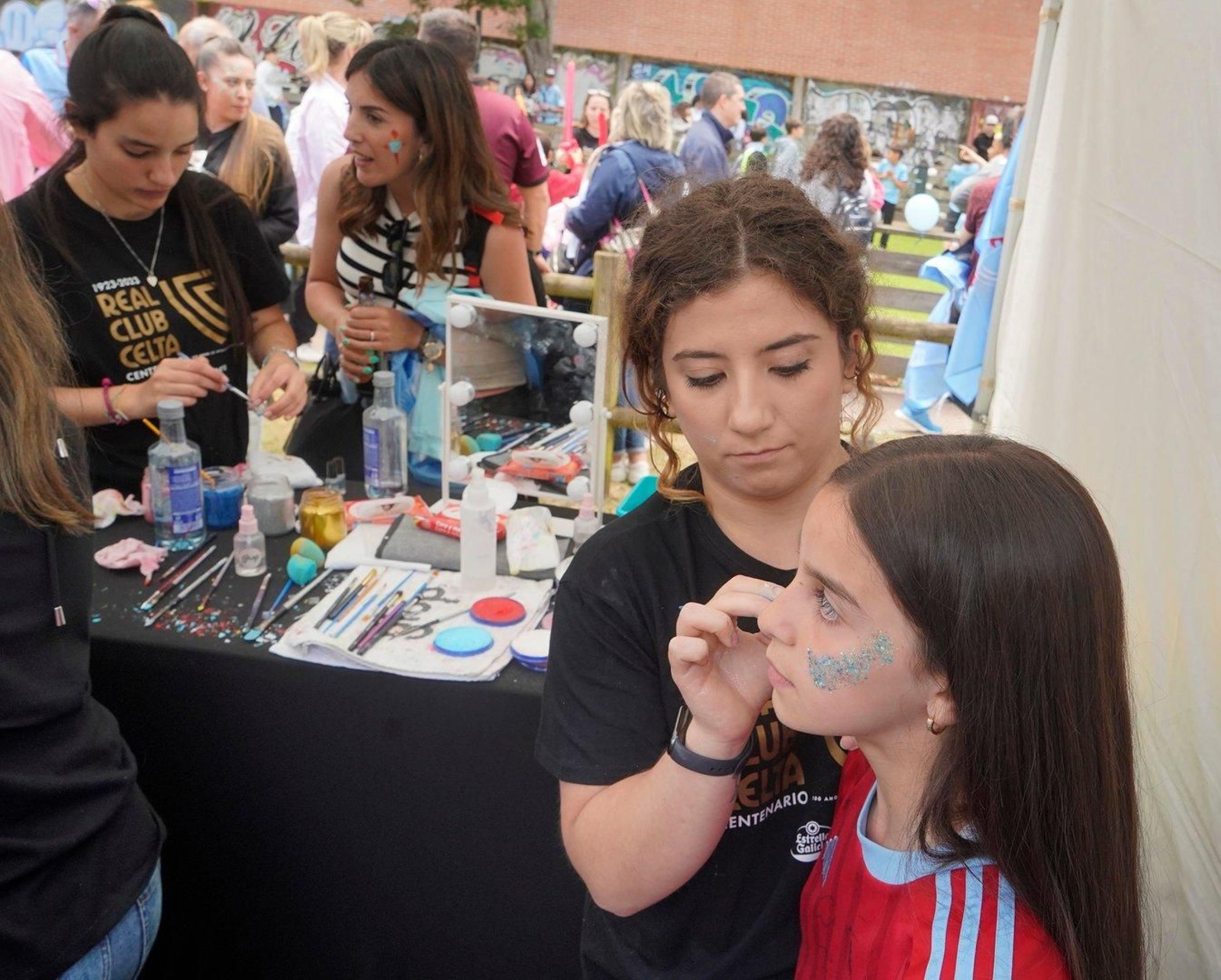 Pintacaras en la zona infantil.