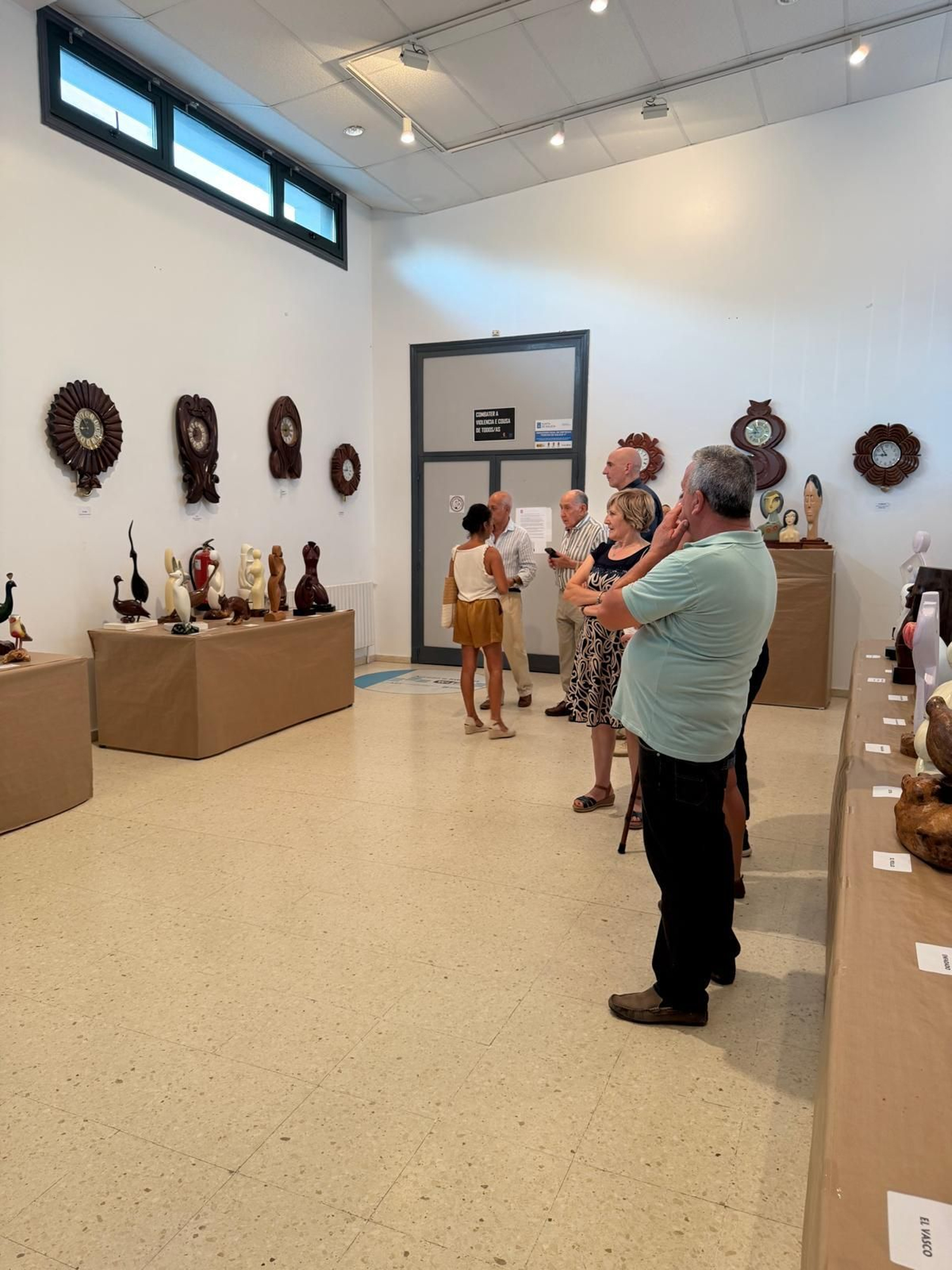 Galería | El artista vianés Venus Alonso cumple un sueño a los 94 años con su primera exposición