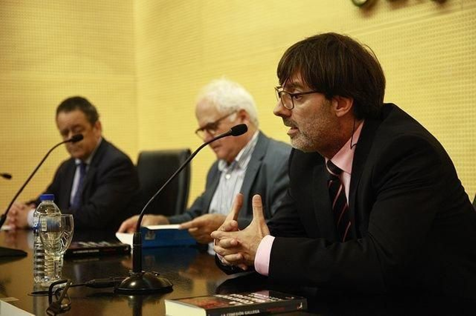OURENSE. 26/06/2018. Simeon, Foro La Region, interviene el periodista Perfecto Conde. Santiago Gomez Randulfe, Perfecto Conde y Leonardo Alvarez. Foto: Miguel Angel