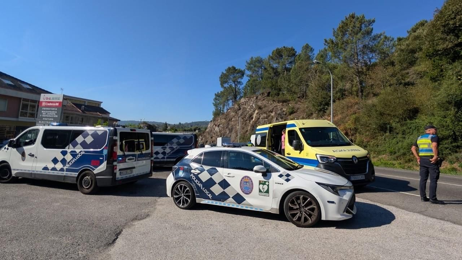 Un choque entre dos vehículo en Ourense provoca largas retenciones