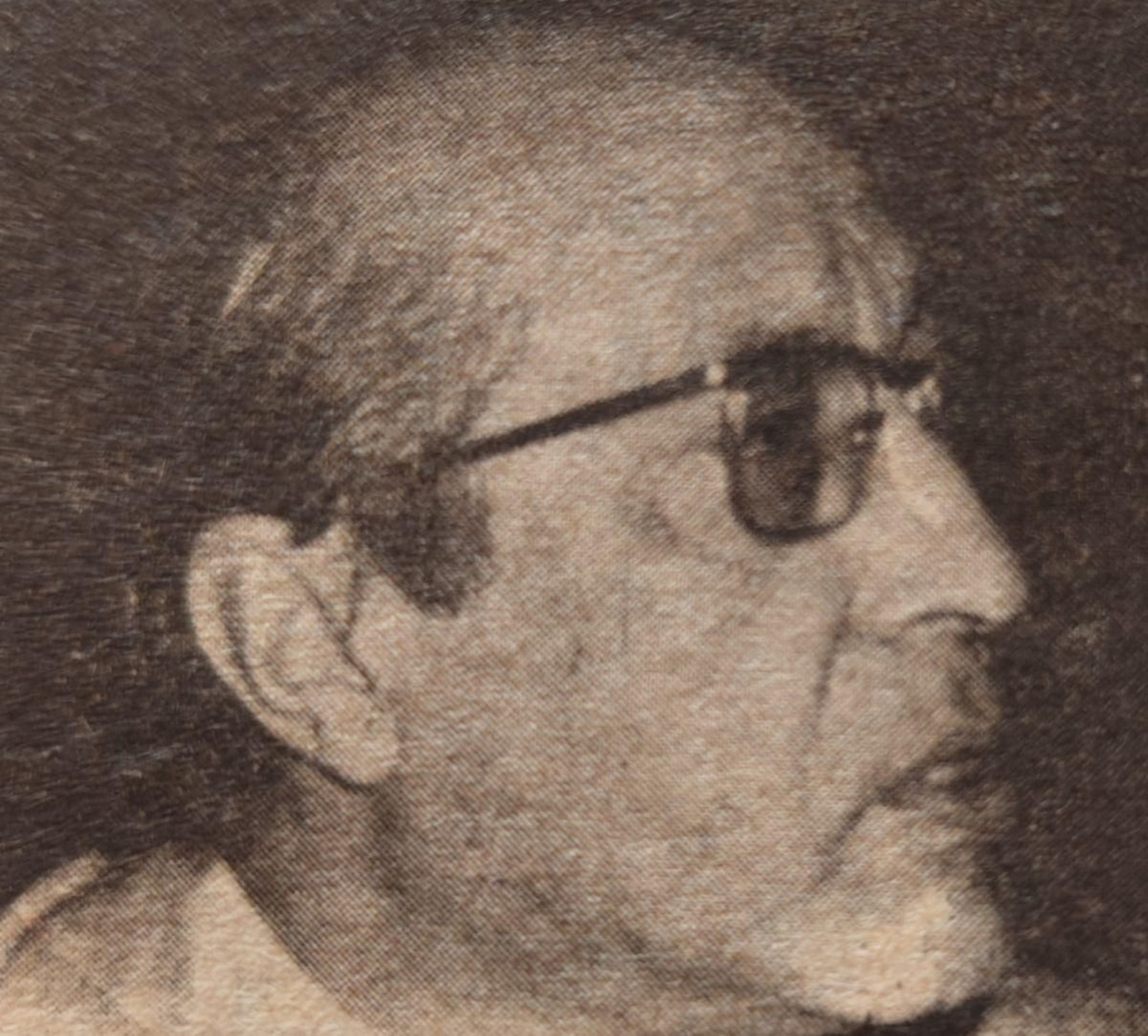 Miguel Riestra París.