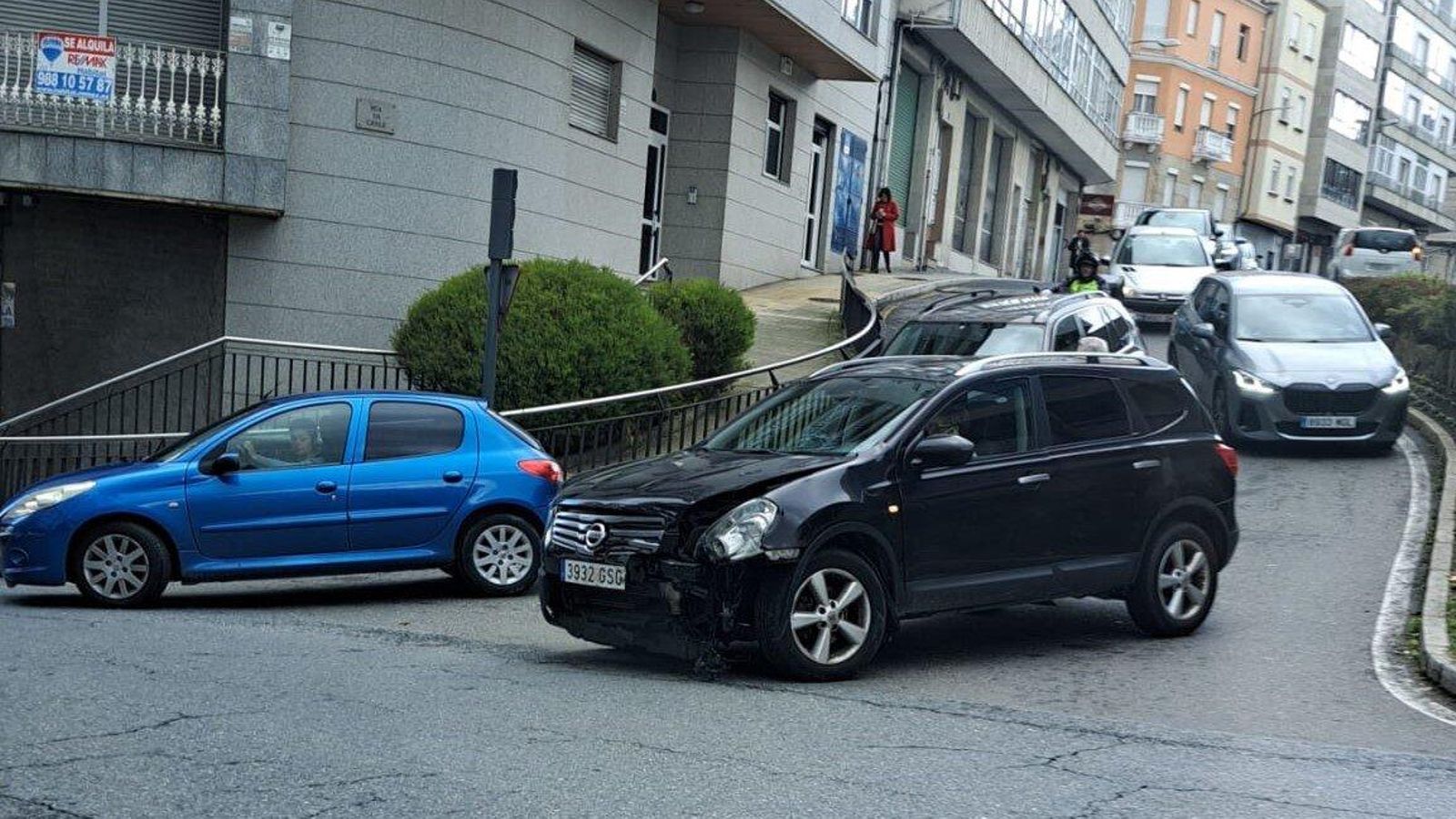 El coche causante del accidente en Emilia Pardo Bazán.