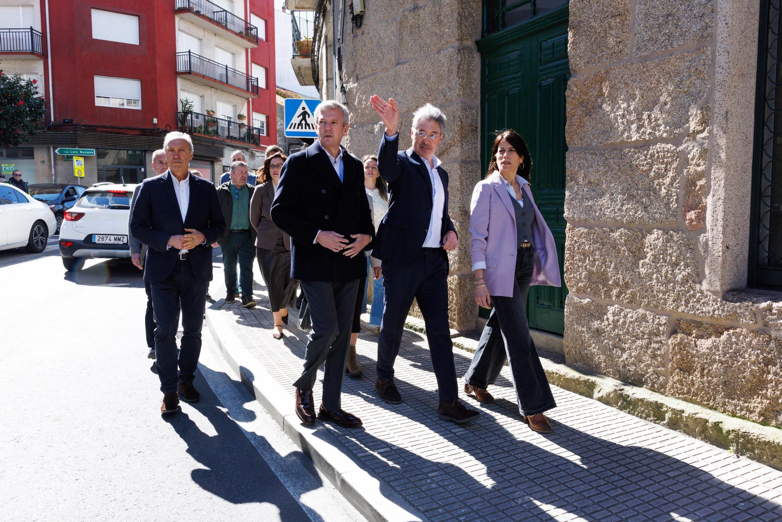 Alfonso Rueda, José Cacabelos y María Martínez Allegue, ayer en O Grove.