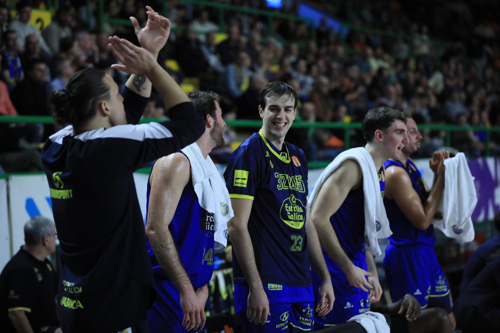 Galería | El COB gana y sigue disfrutando ante un Pazo entregado