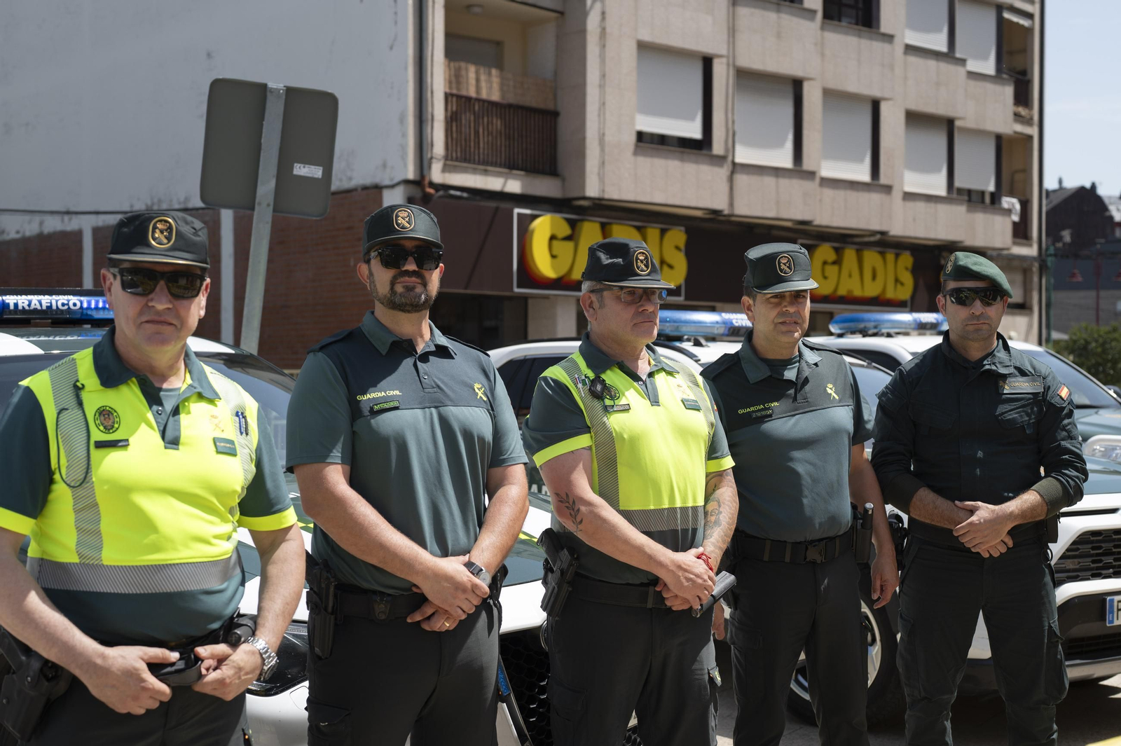 Galería | O Barco de Valdeorras se vuelca con el 182 aniversario de la Guardia Civil