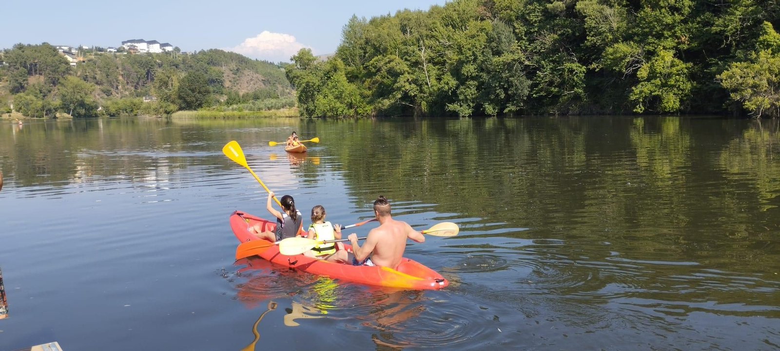 Galería | Un verano a golpe de remo y diversión con el programa Fomento Deportivo en Viana do Bolo