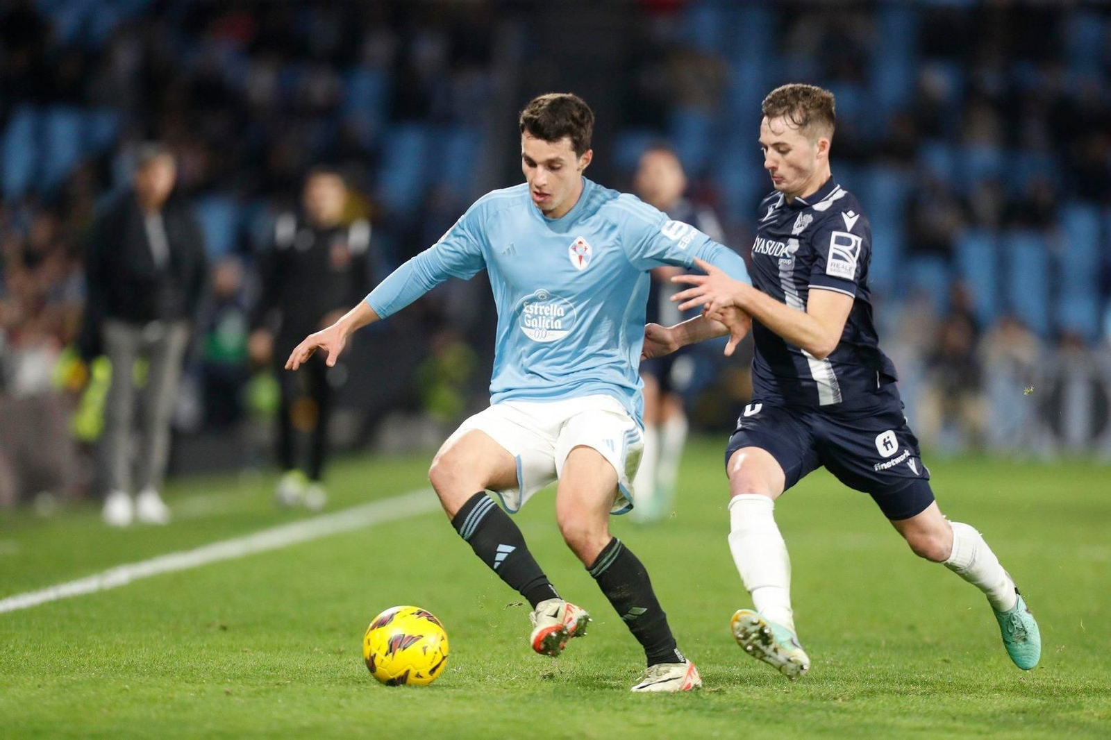 Partido entre el Celta y la Real Sociedad en Balaídos.