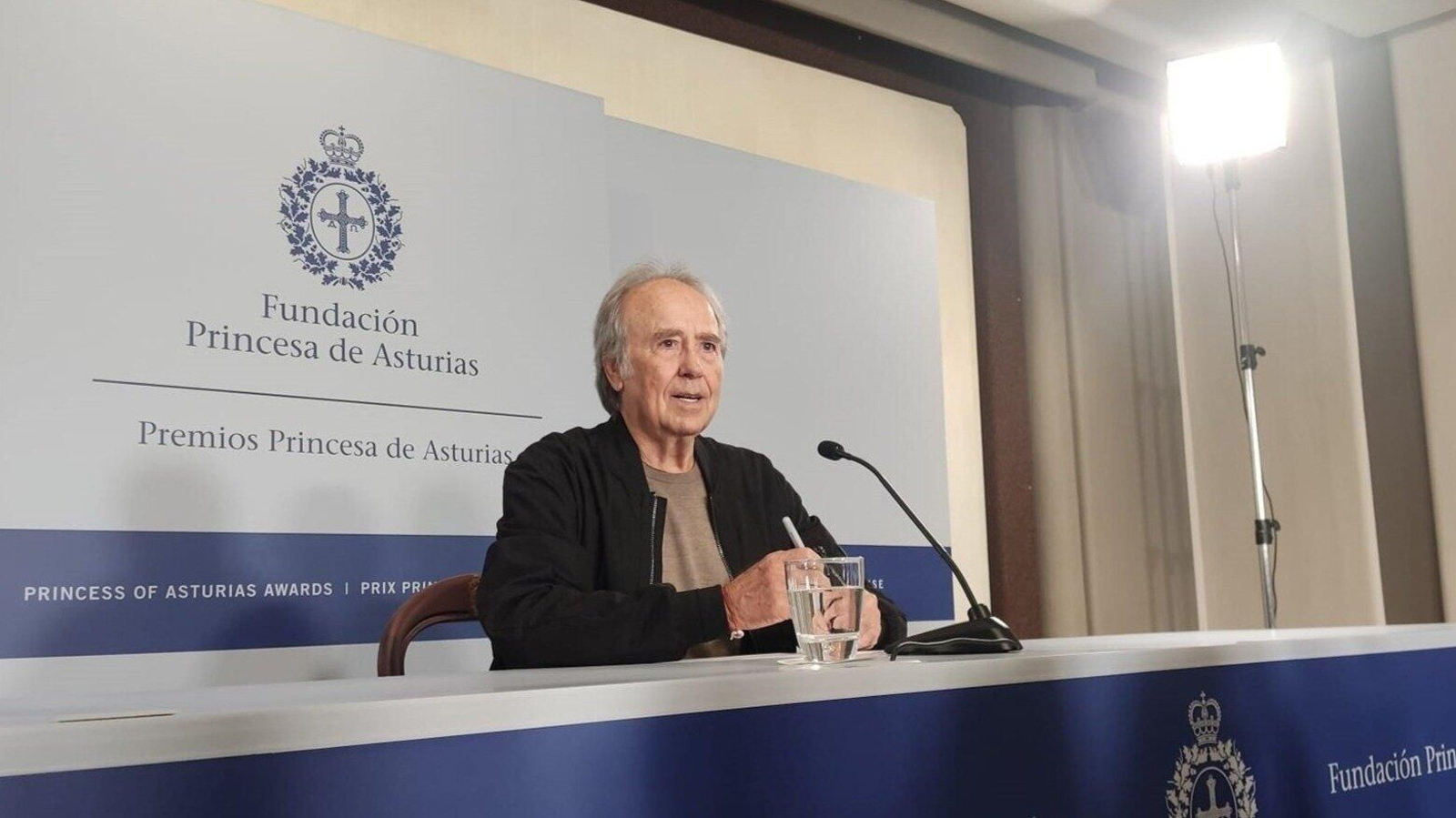 El premio Princesa de Asturias de las Artes, Joan Manuel Serrat. El premio Princesa de Asturias de las Artes, Joan Manuel Serrat.